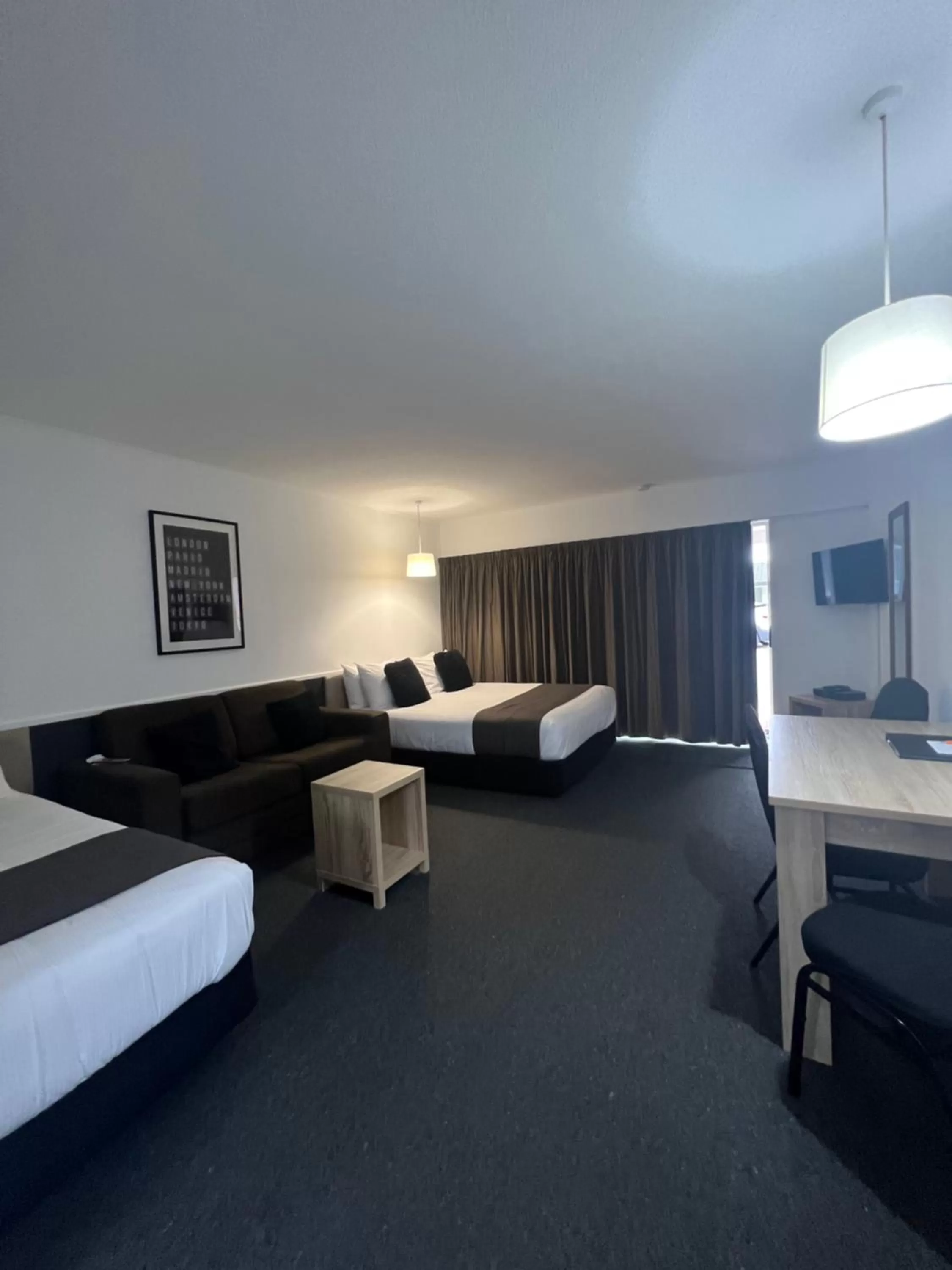 Bedroom, Bed in ASURE Green Gables Motel