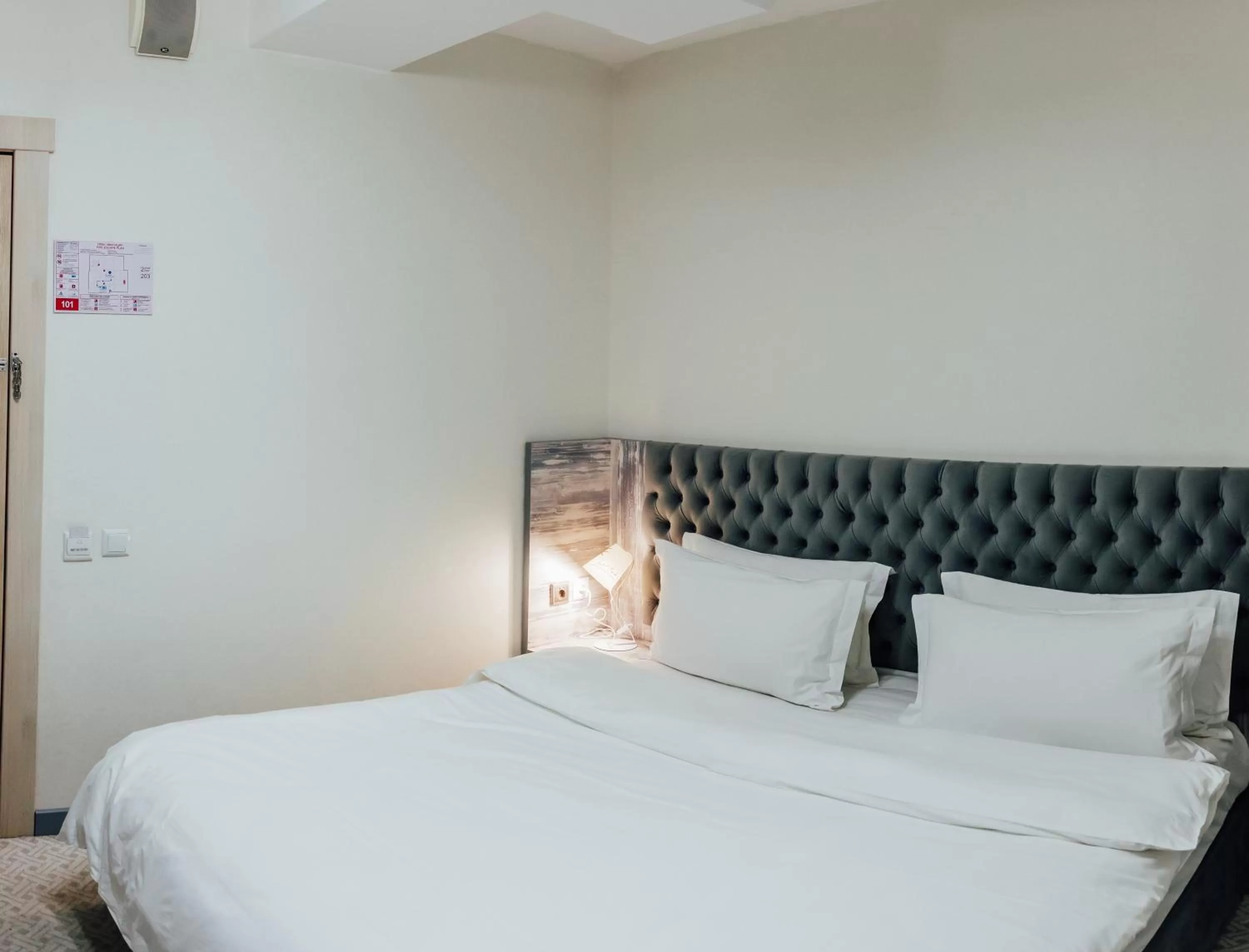 Bed in Express City Hotel