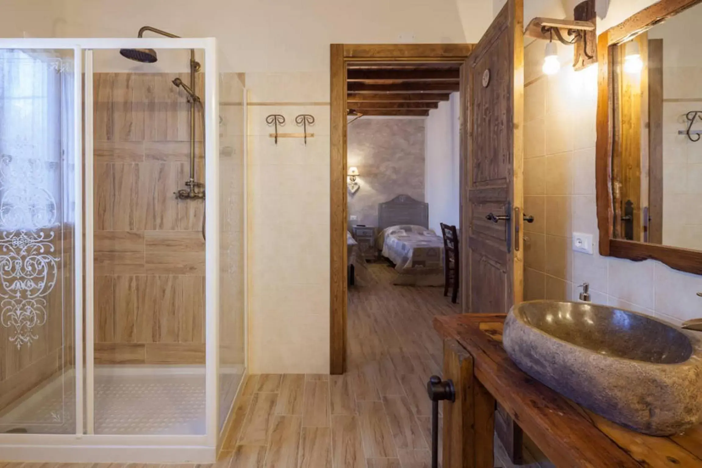 Shower, Bathroom in La Casa Delle Rondini