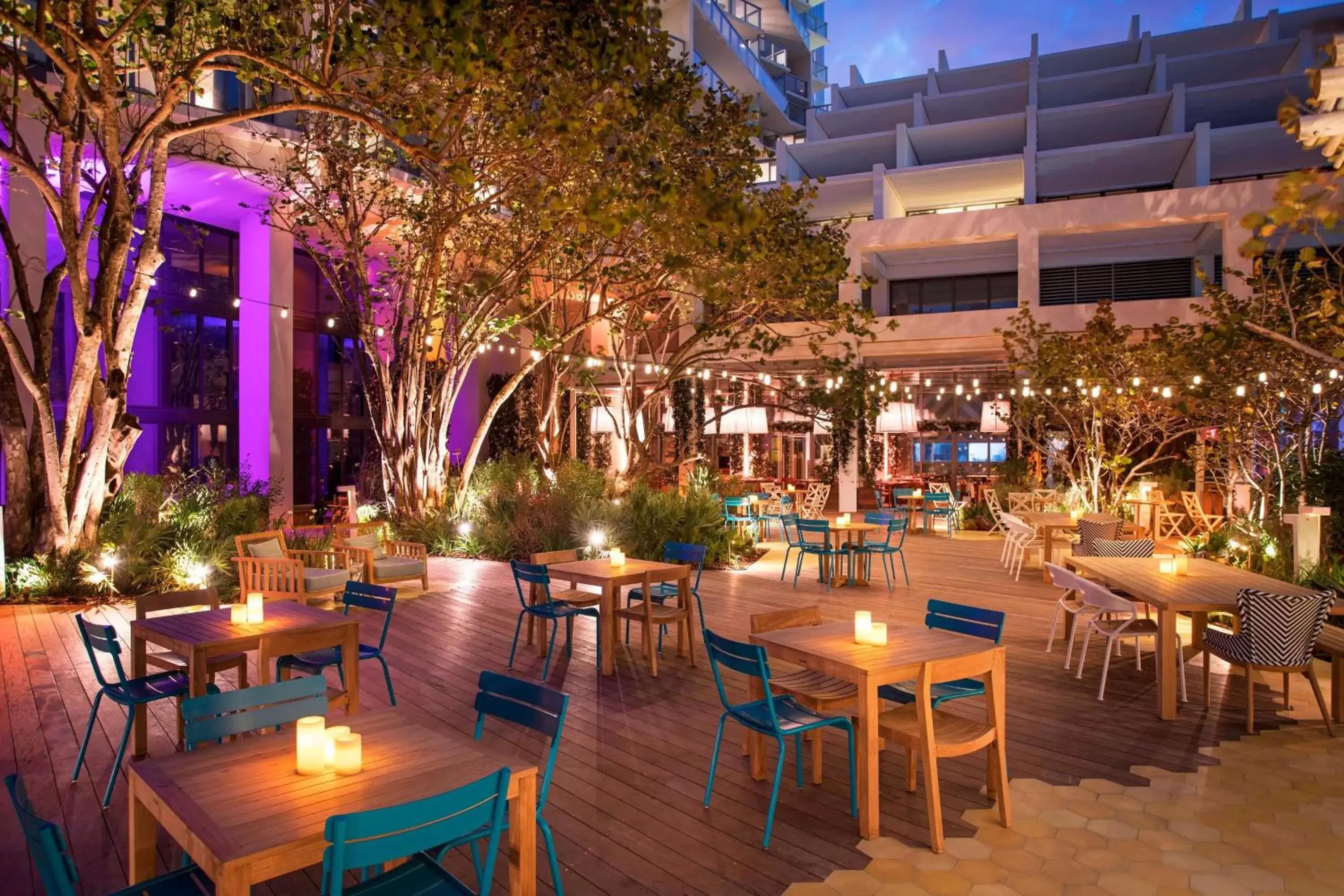 Restaurant/Places to Eat in W South Beach