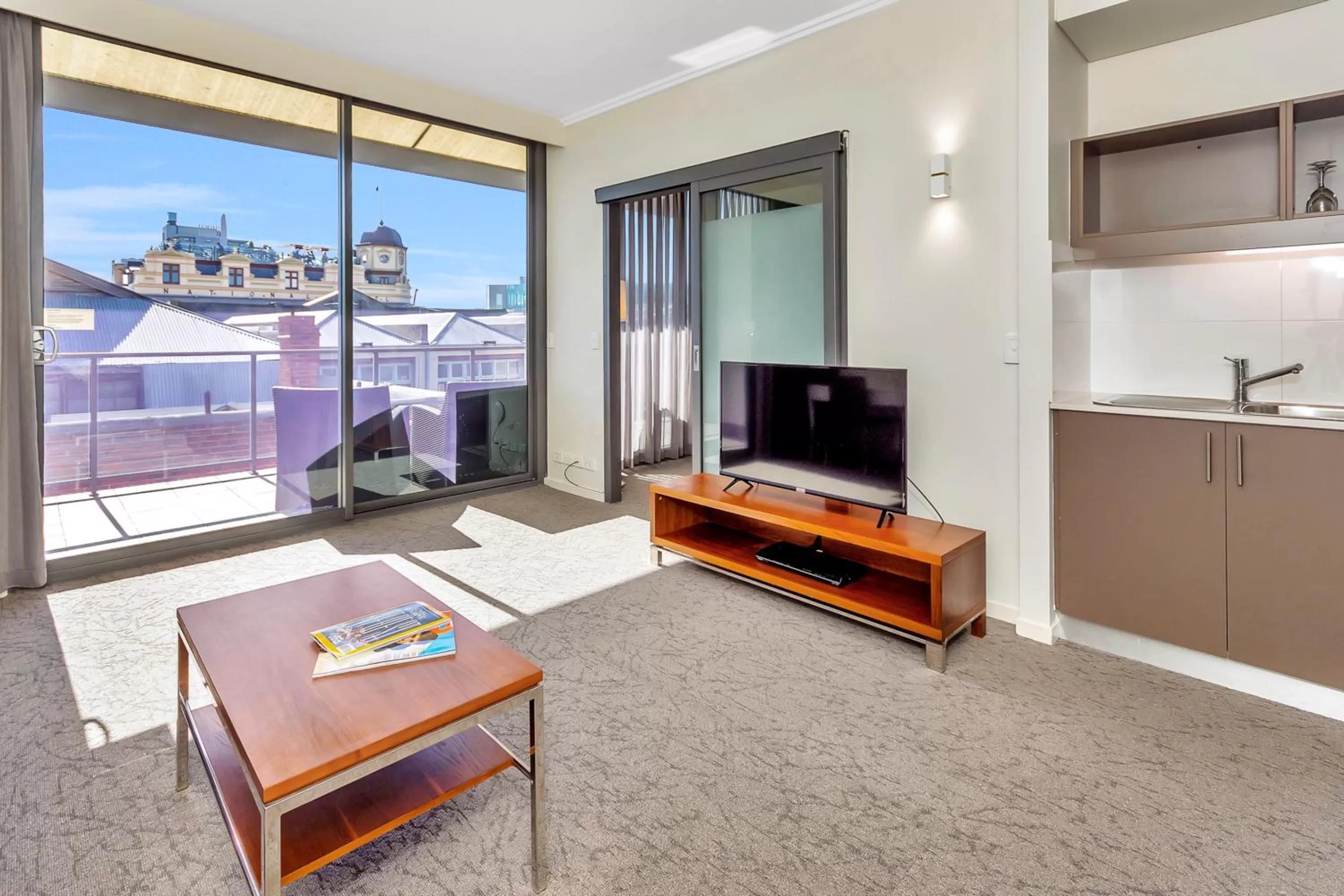 TV and multimedia in New Haus by Hougoumont Hotel, former Bannister 22