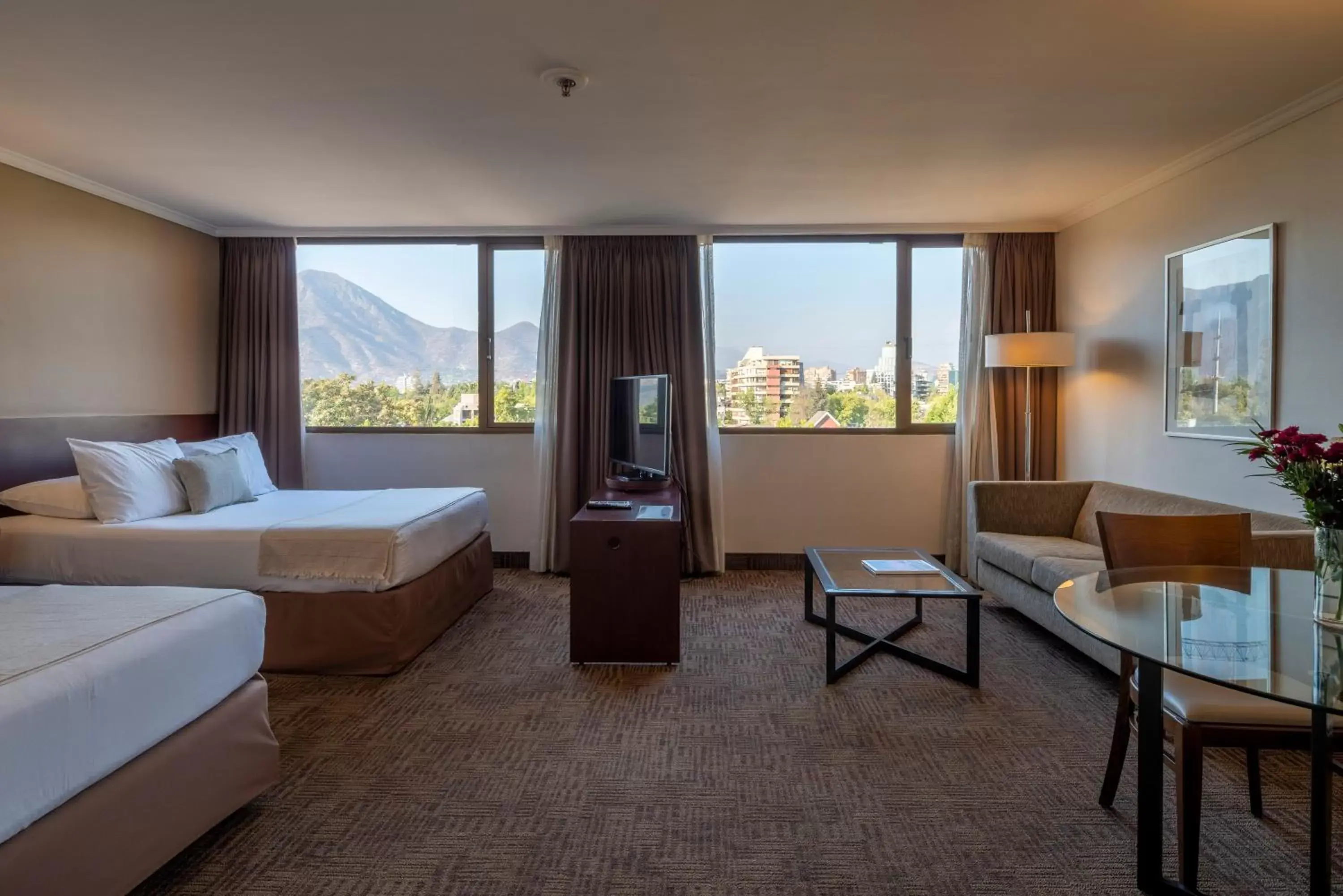 Photo of the whole room, Bed in Hotel Director Vitacura Photo of the whole room, Bed in Hotel Director Vitacura