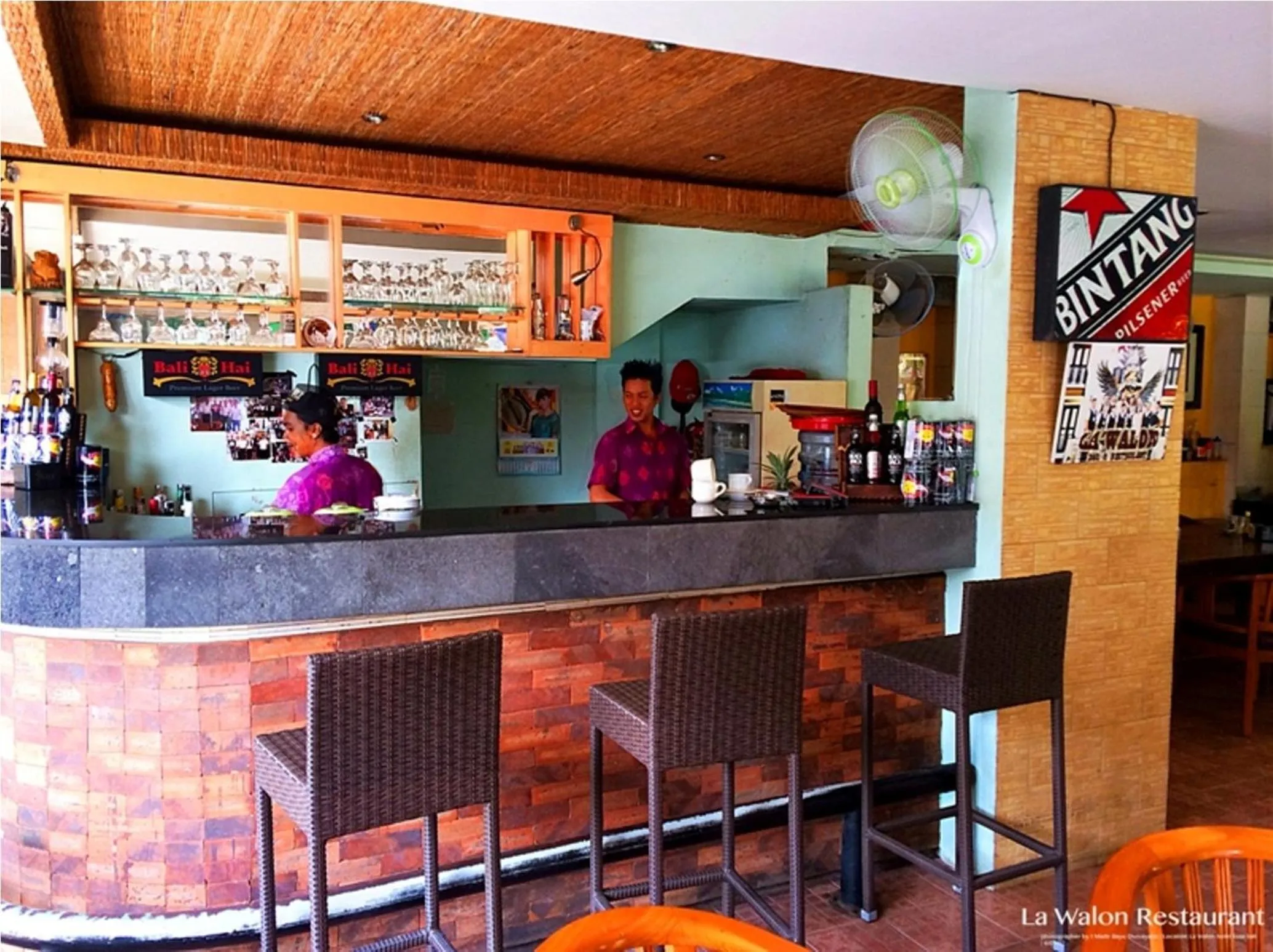 Lounge or bar in La Walon Hotel