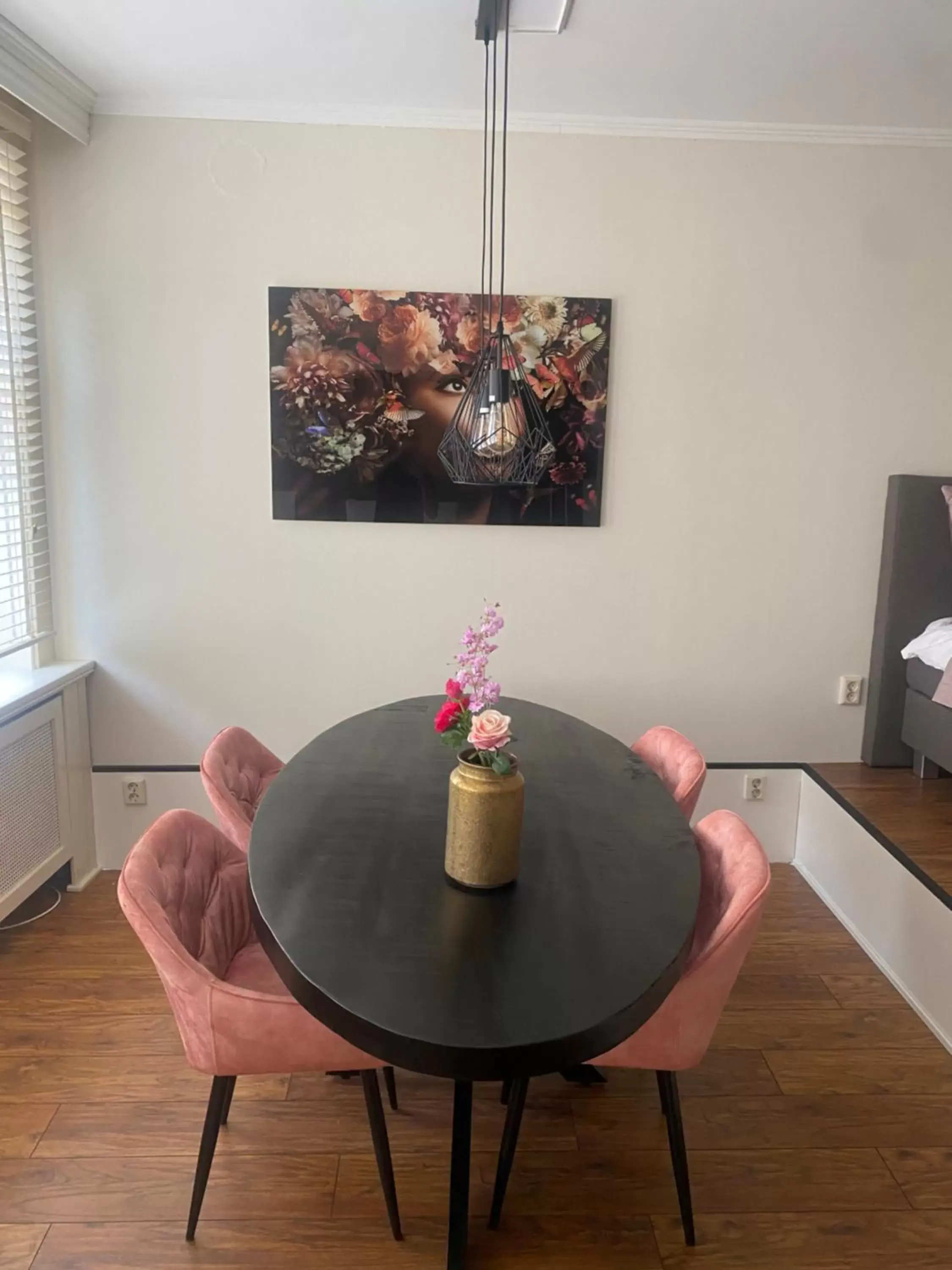 Dining Area in B&B Posthoorn