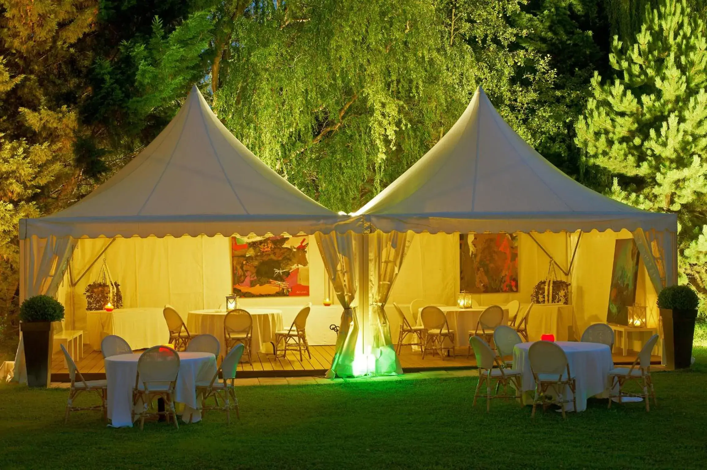 Garden, Banquet Facilities in Les Jardins D'Adalric