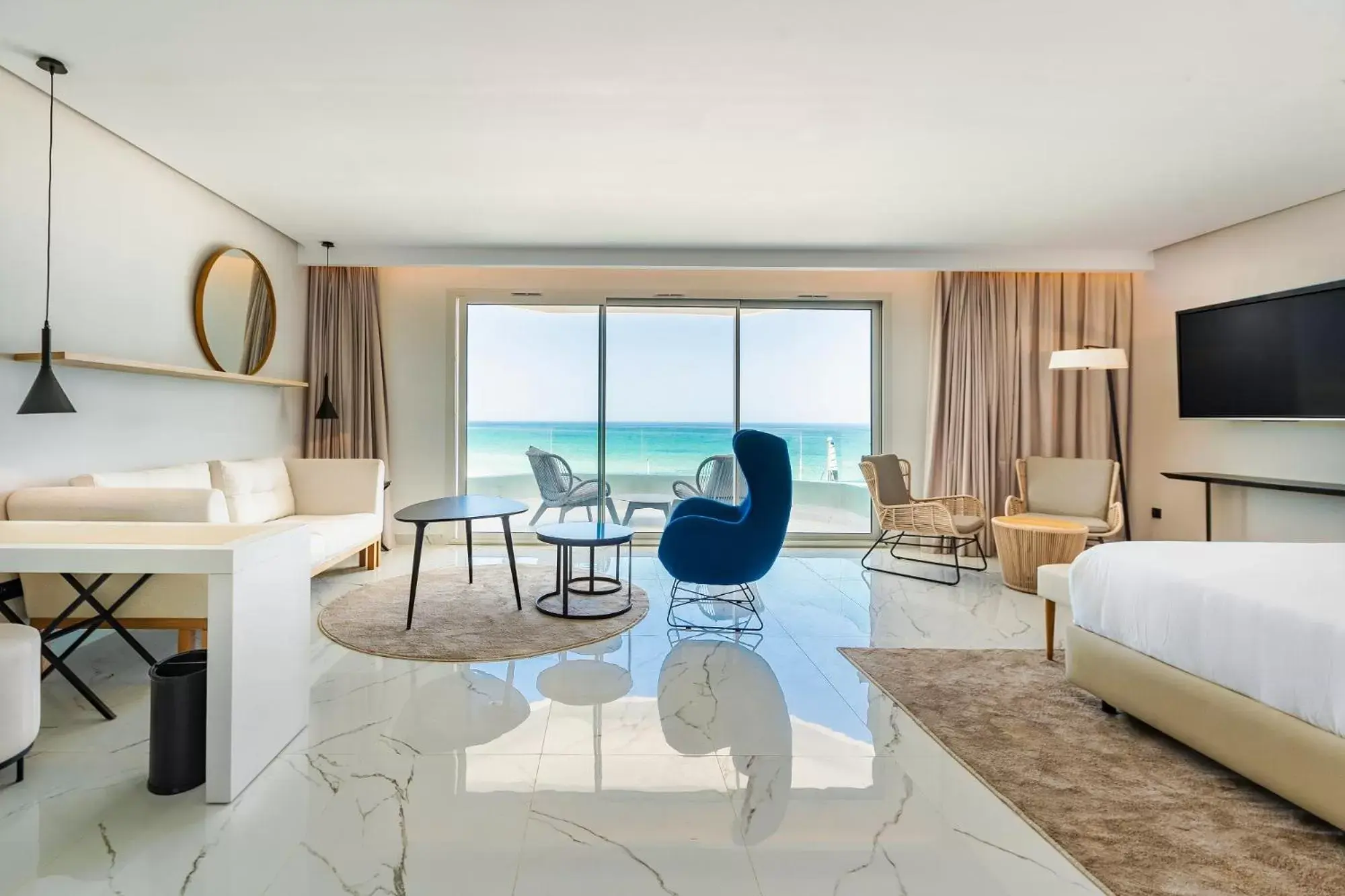 Bedroom, Seating Area in Radisson Blu Palace Resort & Thalasso, Djerba