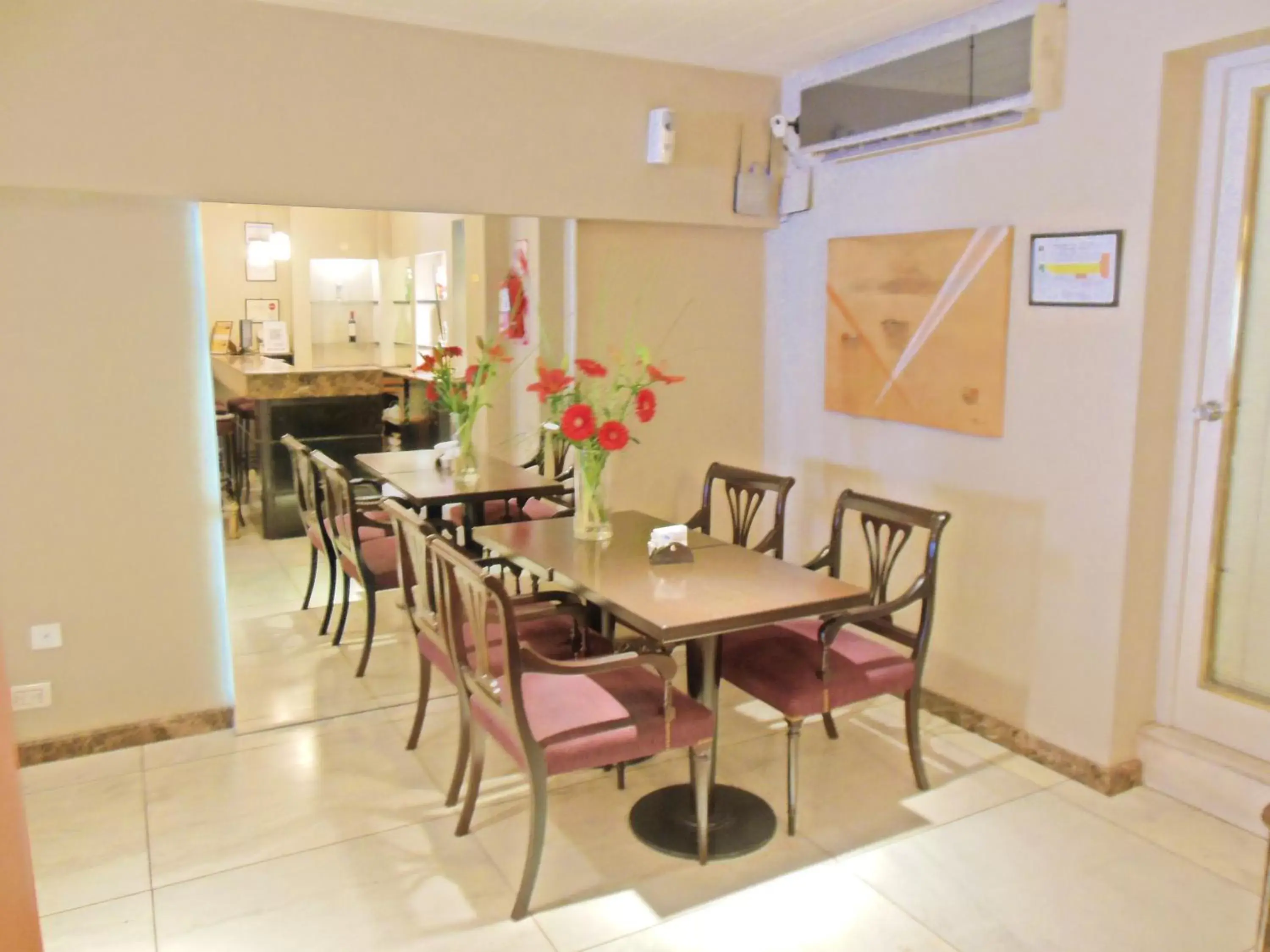 Lounge or bar in Hotel Impala Lounge or bar in Hotel Impala