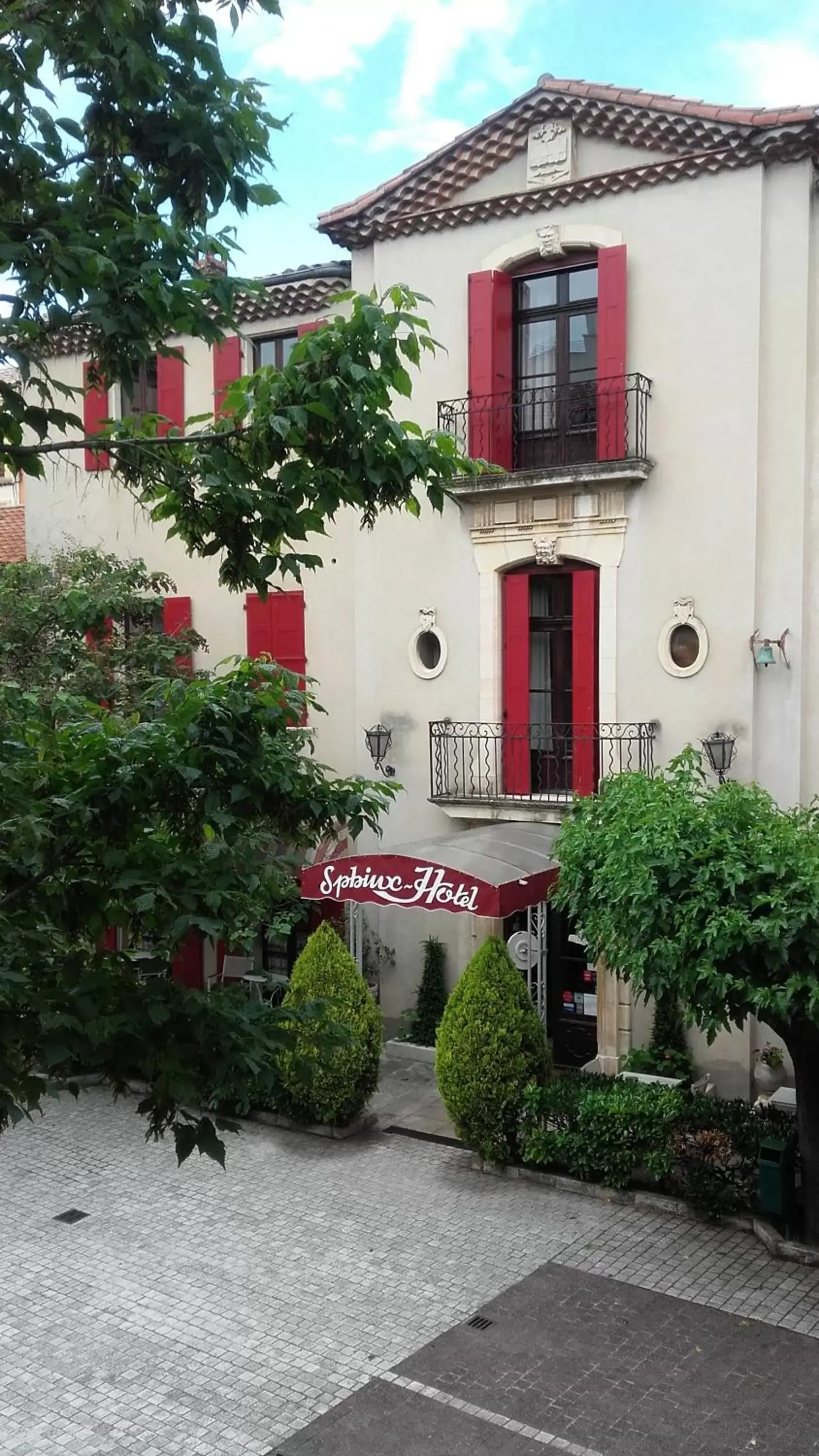 Facade/entrance in Cit'Hotel Sphinx - Hotel