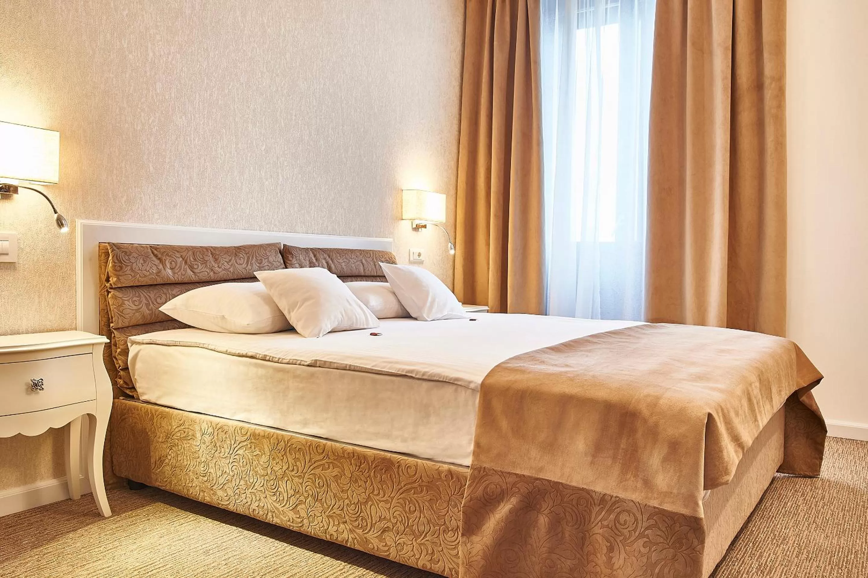 Bed in Continental Forum Sibiu