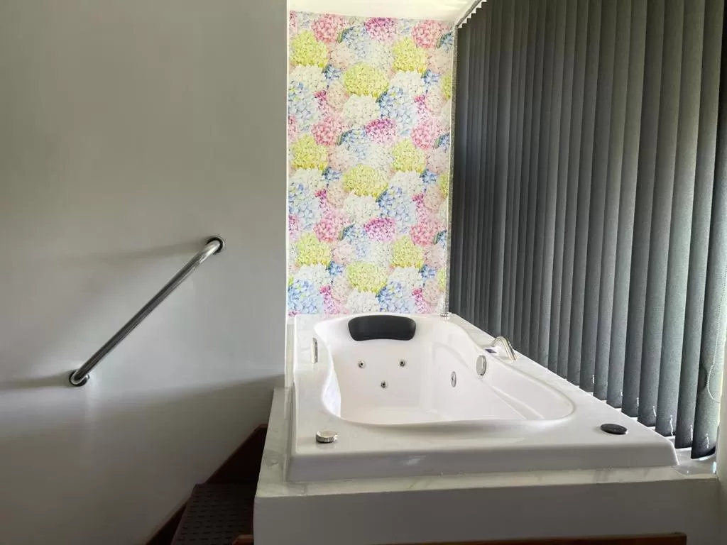 Pousada R.N.C. Nosso Paraíso