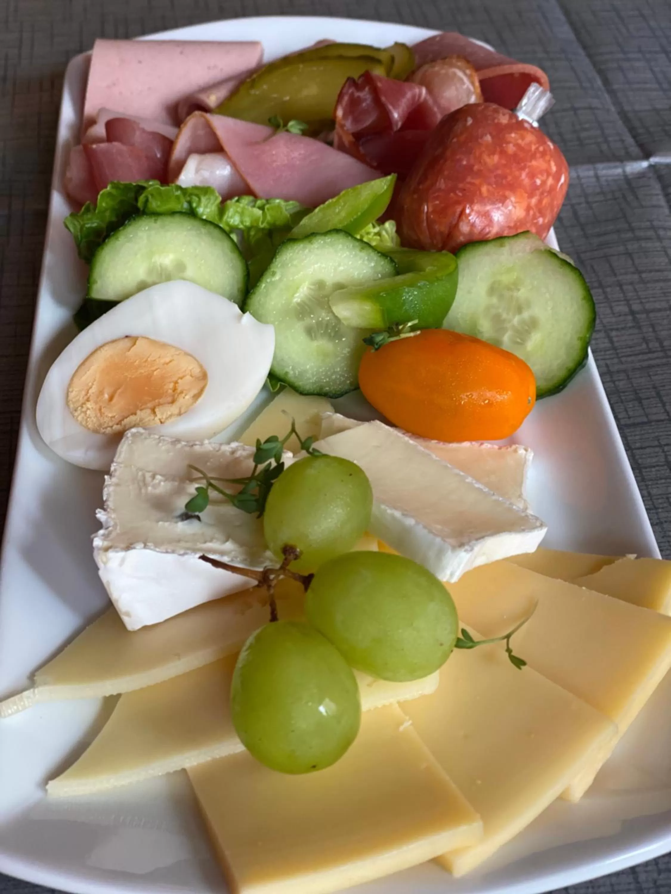 Breakfast in Hotel Cascade Superior