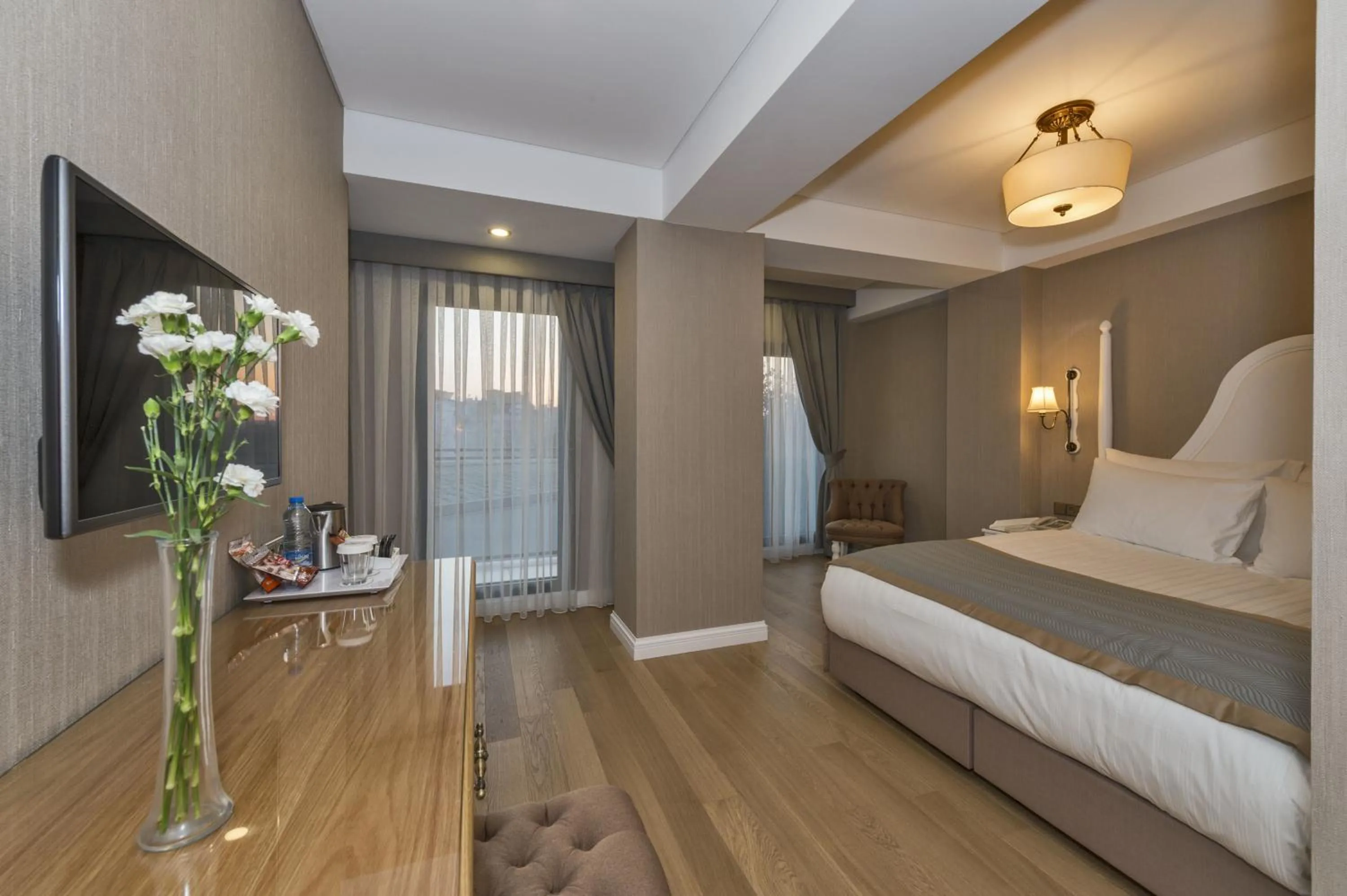 Photo of the whole room, Bed in Hanna Hotel