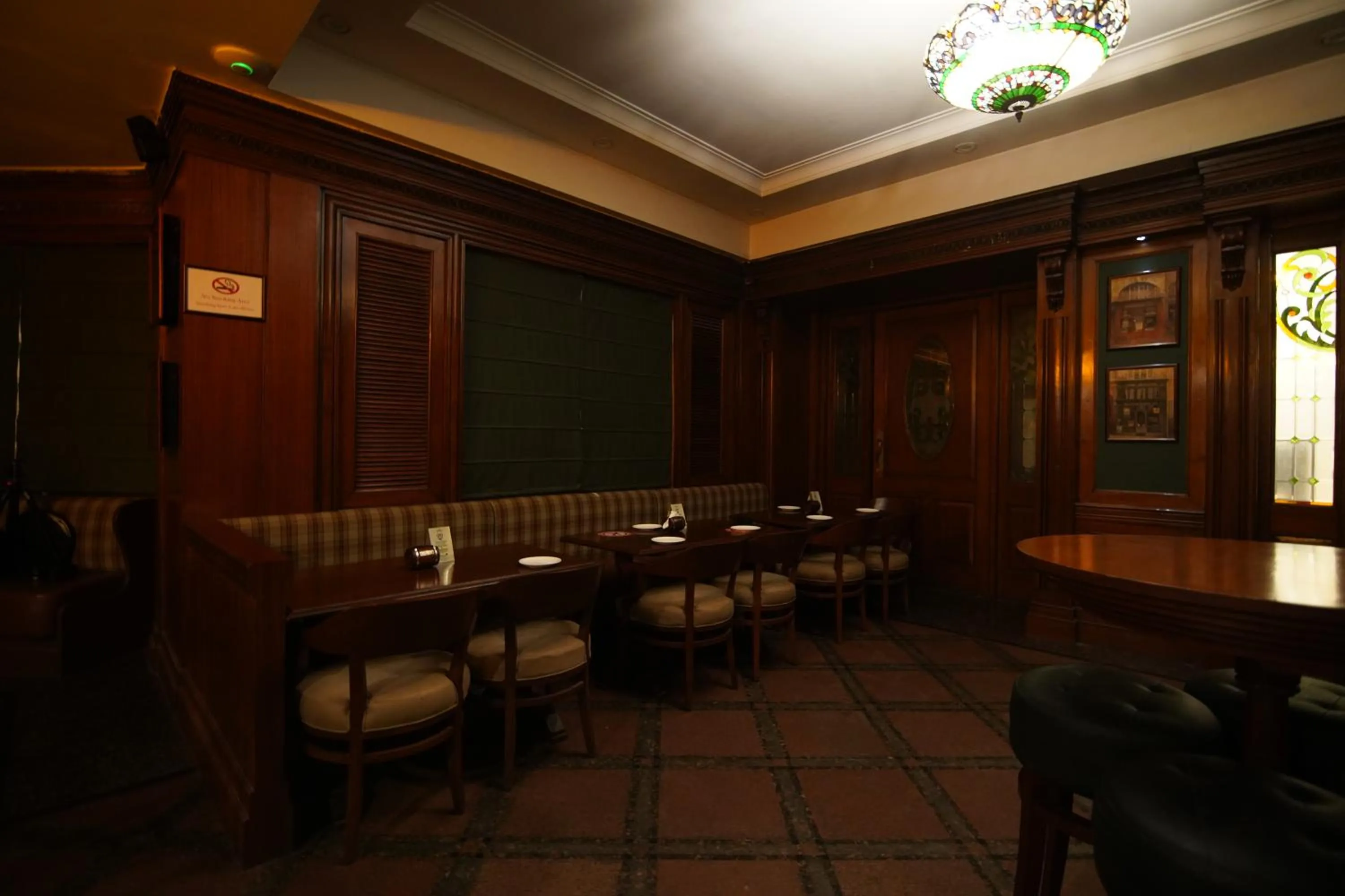 Restaurant/places to eat in Park Plaza Jodhpur