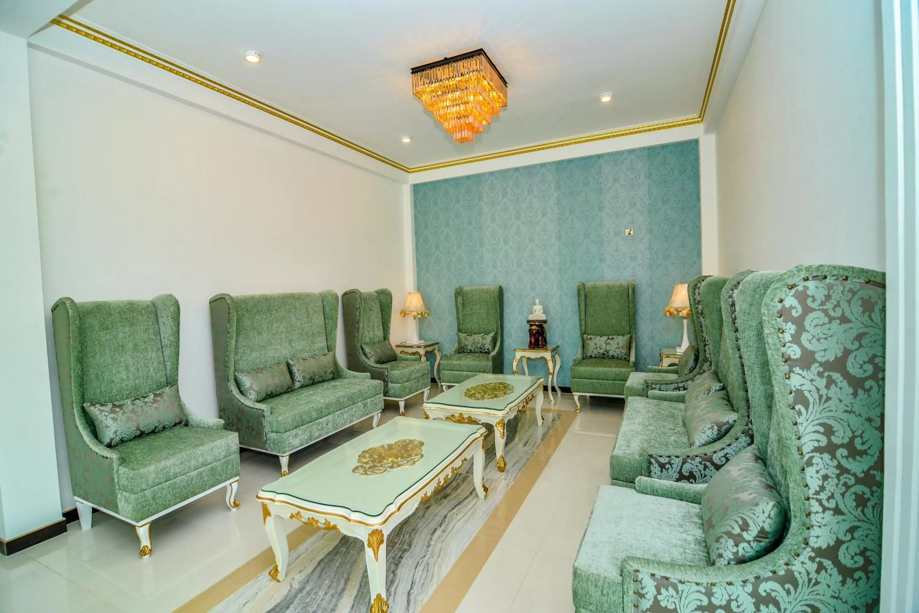 Lobby or reception in Negombo New Queen's Palace