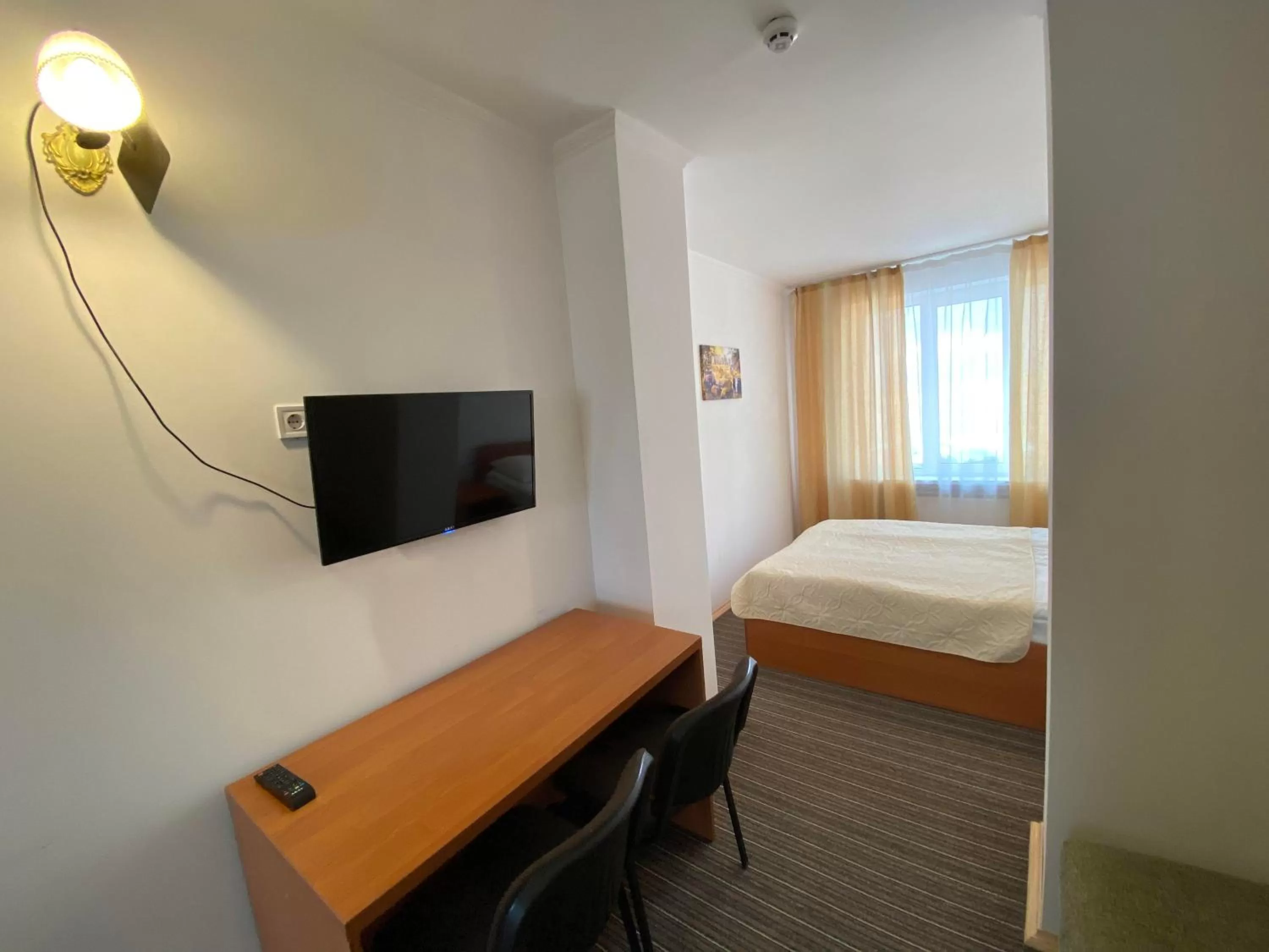 TV/Entertainment Center in Autopark Hotel