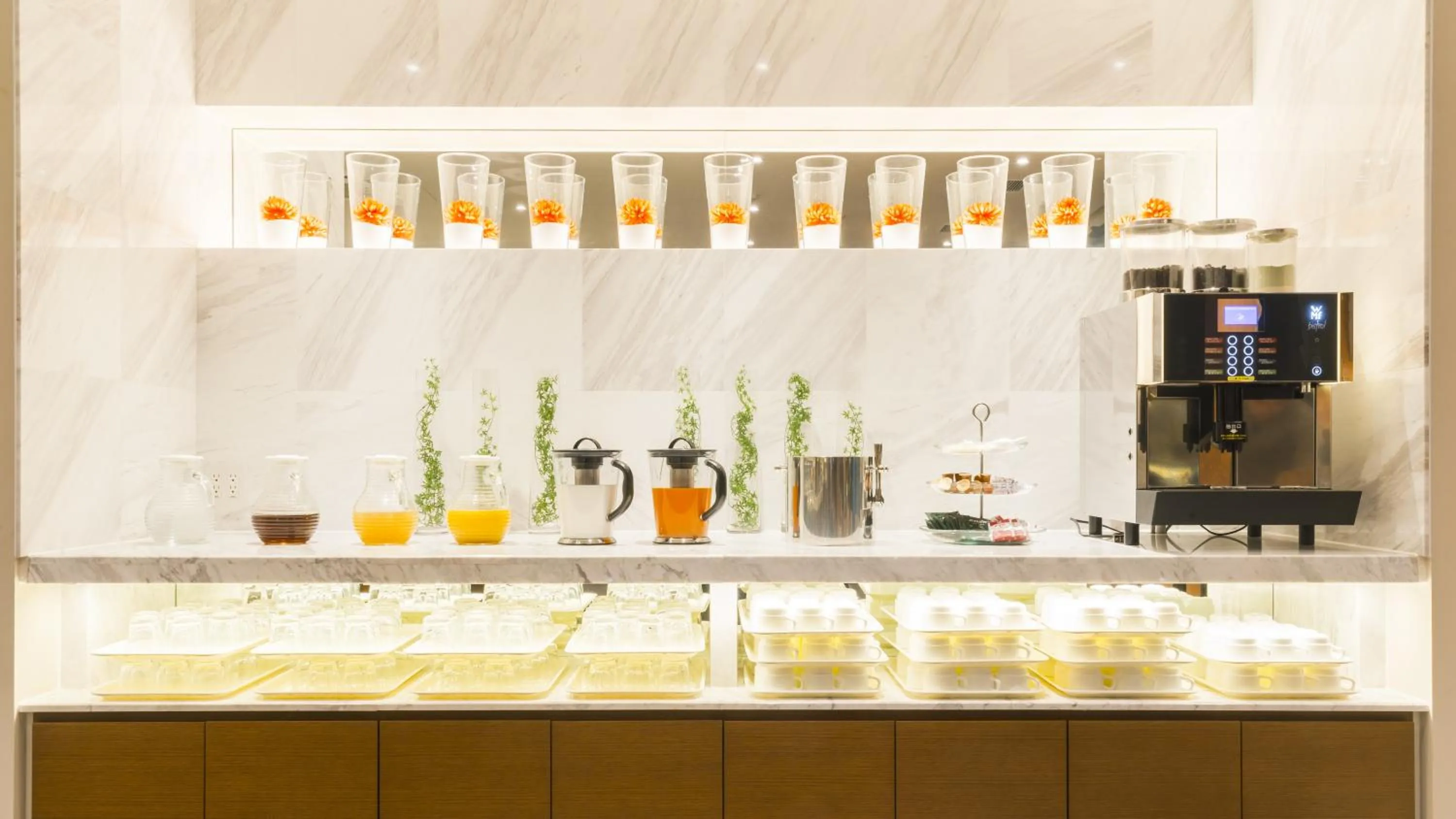 Food in Candeo Hotels Fukuoka Tenjin