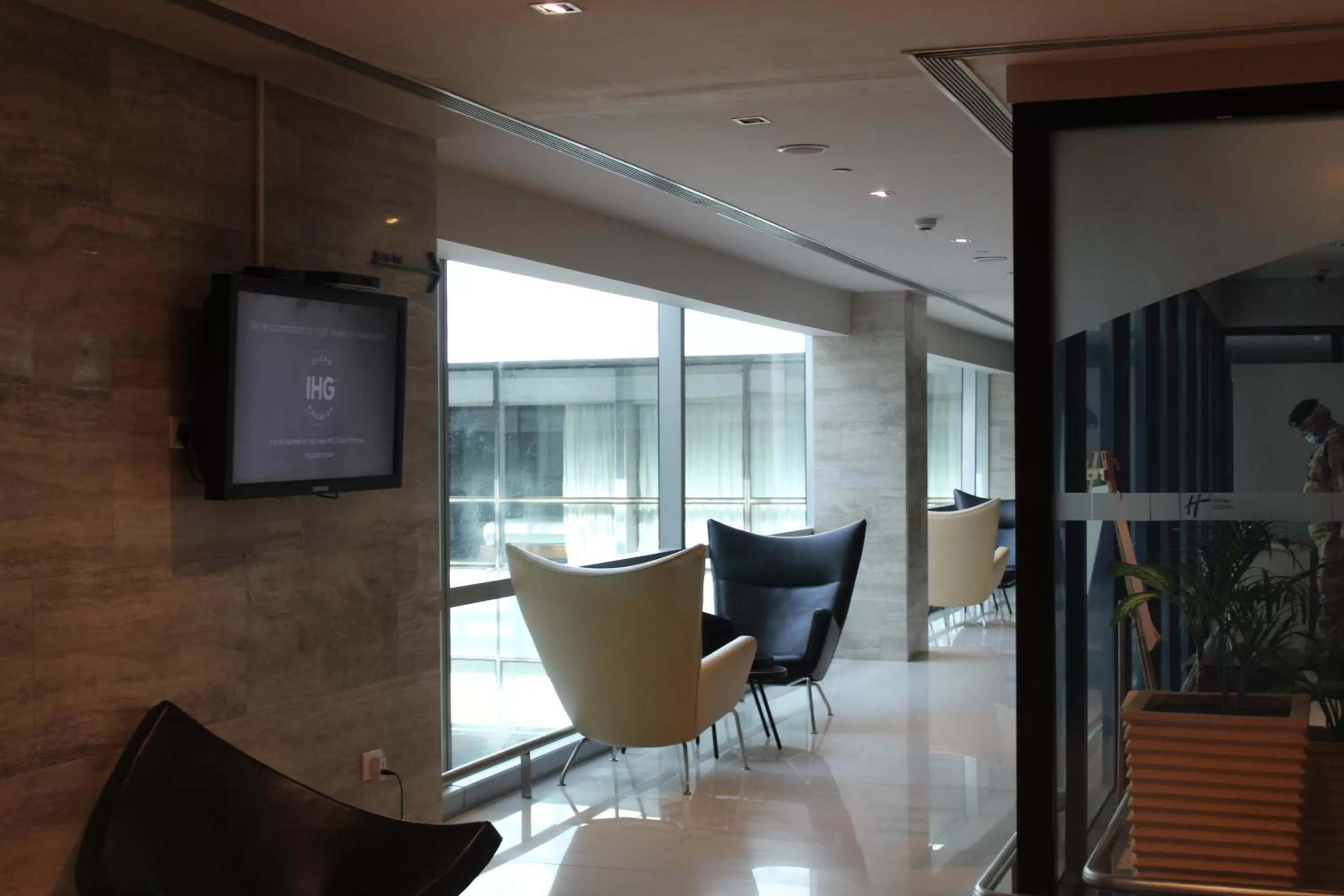 Lobby or reception in Holiday Inn Express New Delhi International Airport T3 by IHG