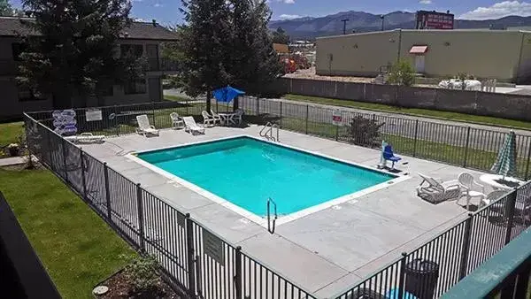 Swimming pool, Pool View in Motel 6-Ely, NV