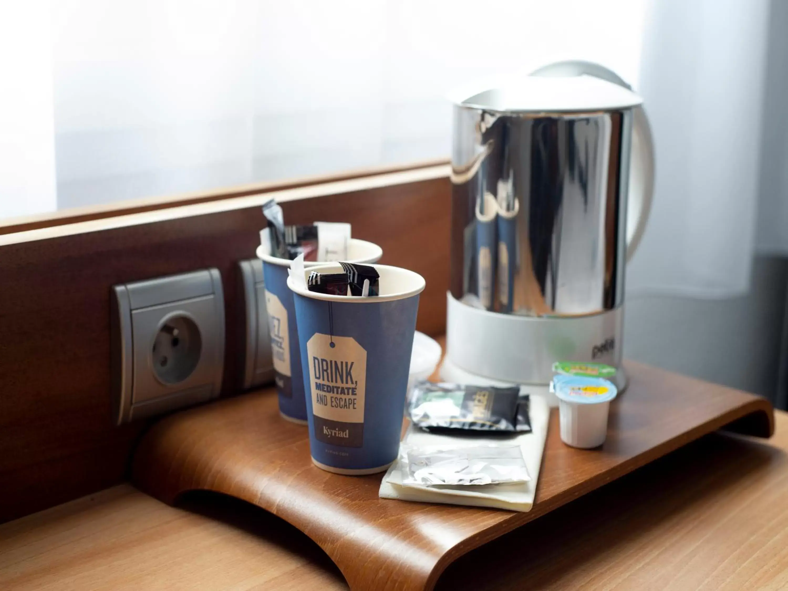 Coffee/tea facilities in Kyriad Hotel Clermont Ferrand Centre