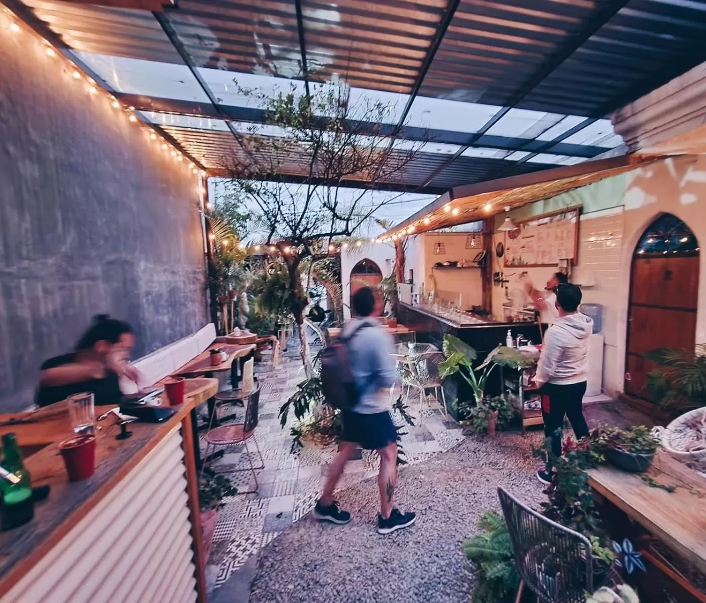 Property building in Hostal Hoja Santa