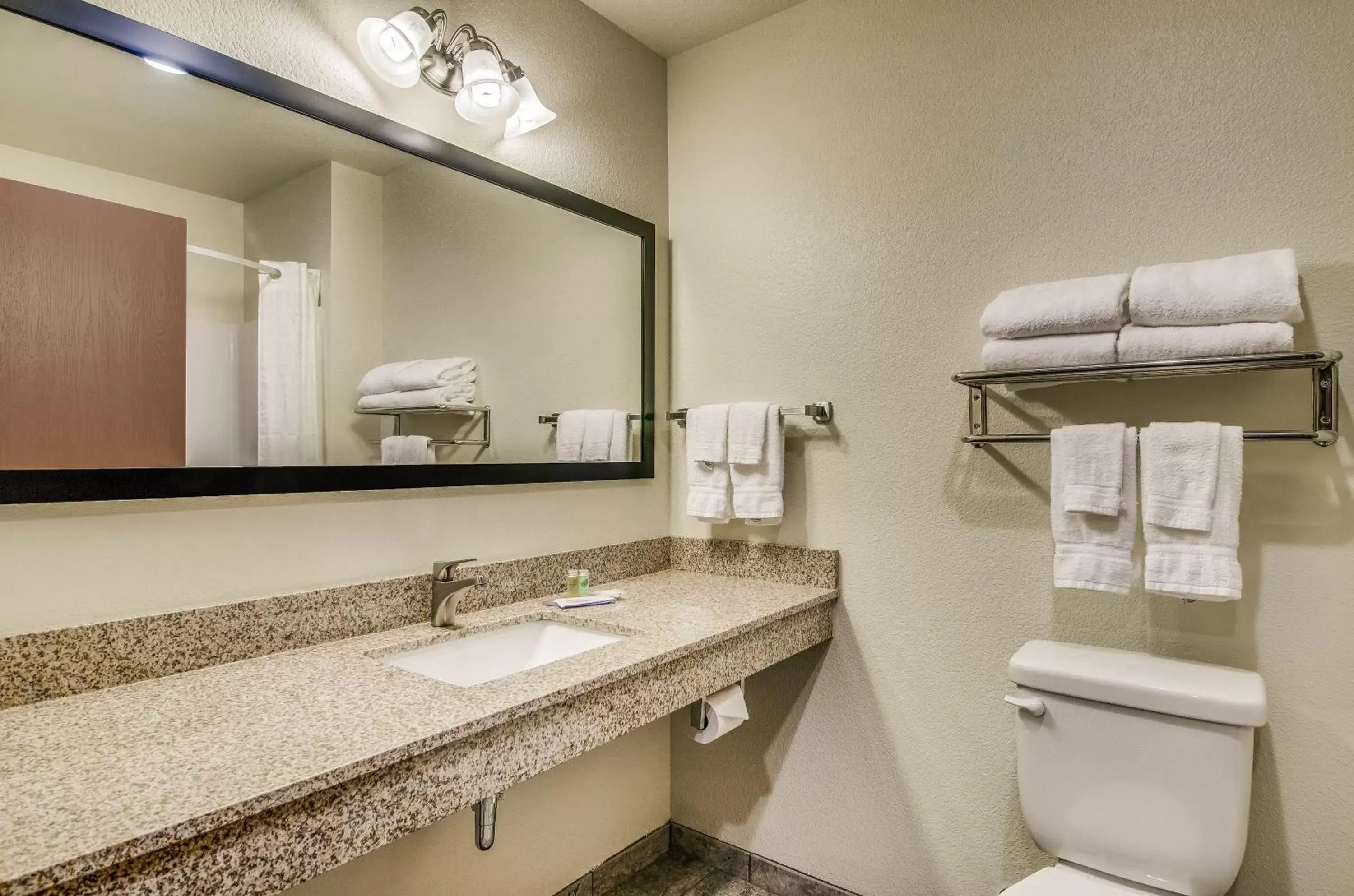 Bathroom in Cobblestone Inn & Suites - Bridgeport