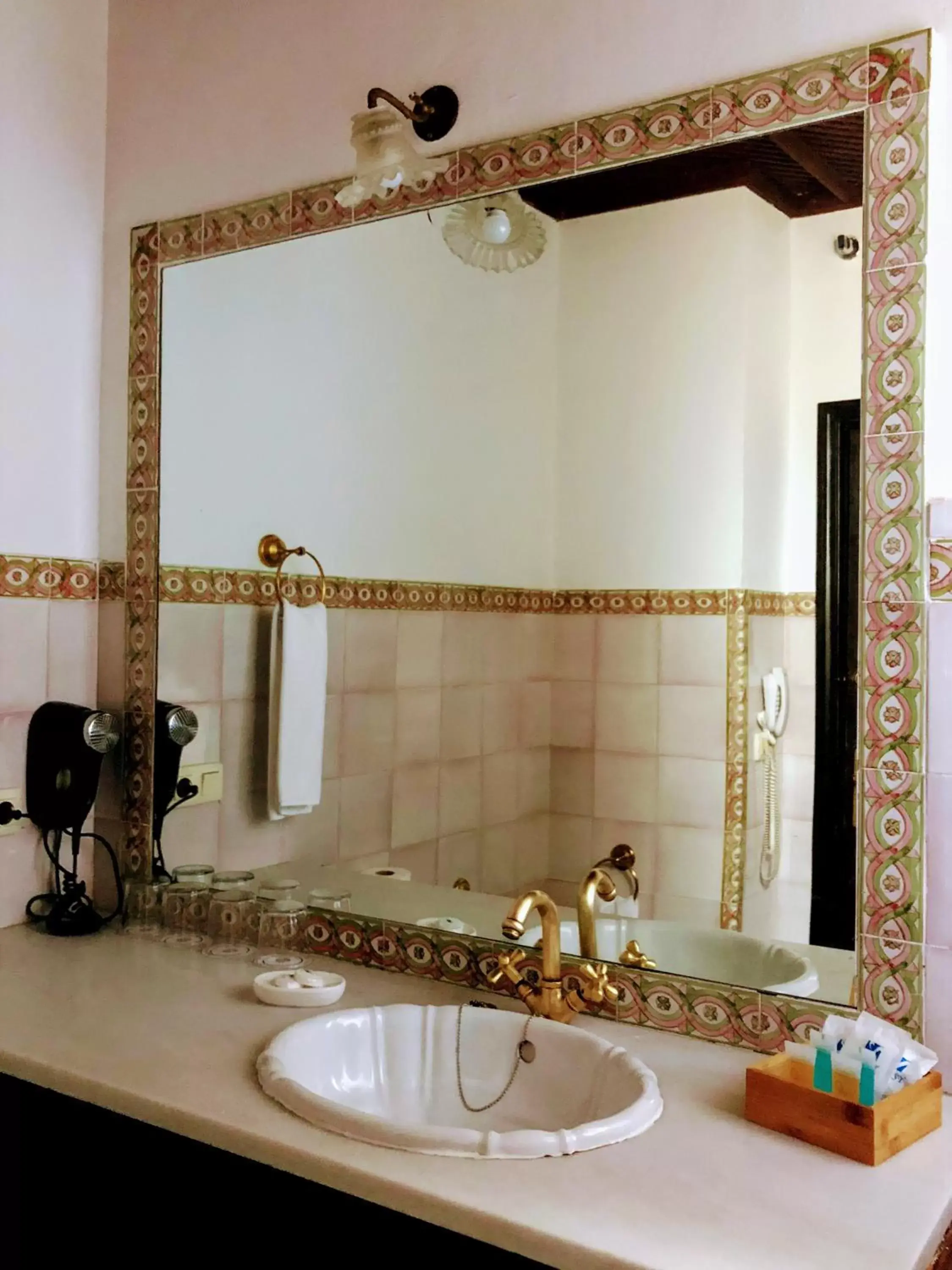 Bathroom in Hotel Casa Imperial