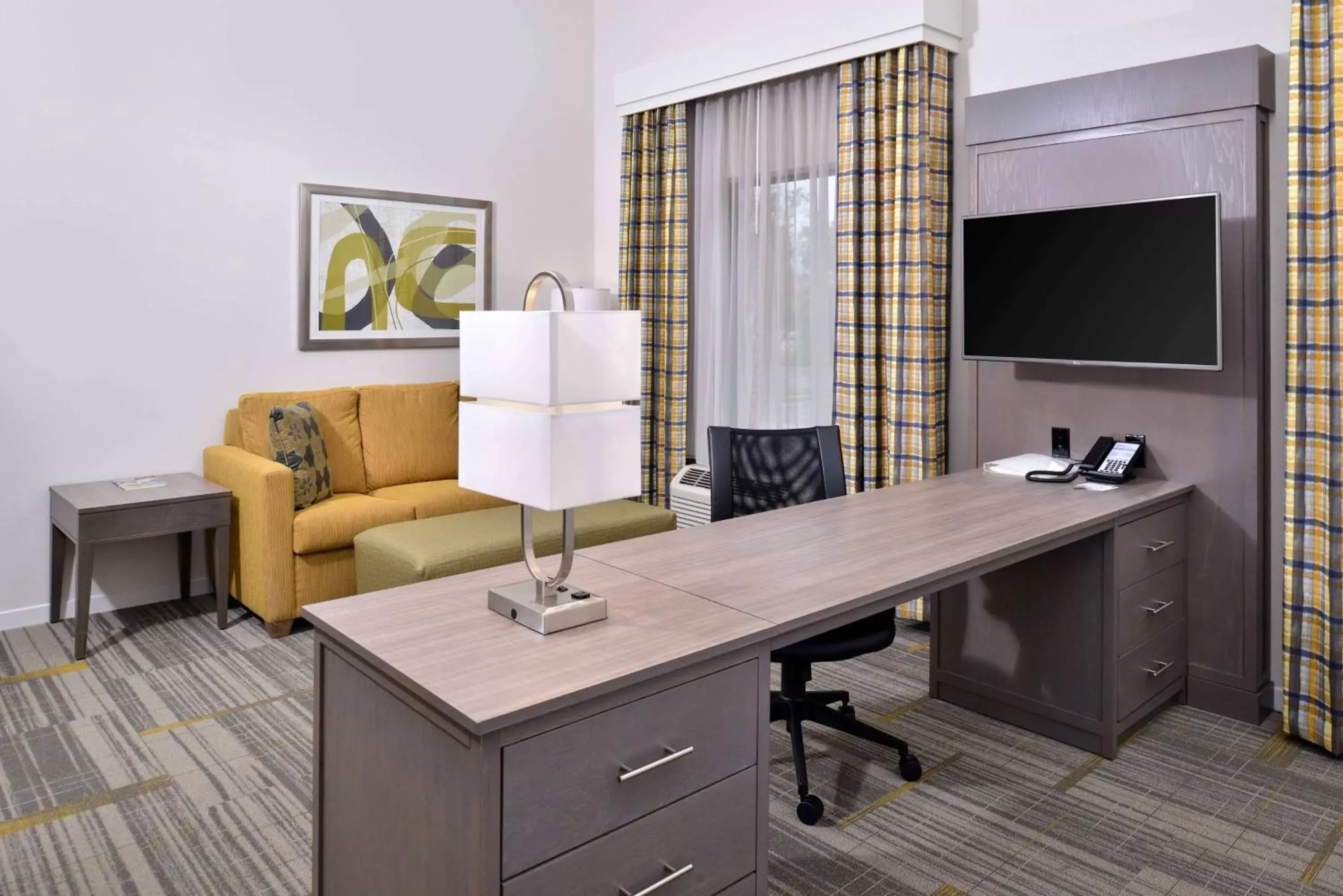 Bed, TV/Entertainment Center in Hampton Inn & Suites Shelby, North Carolina