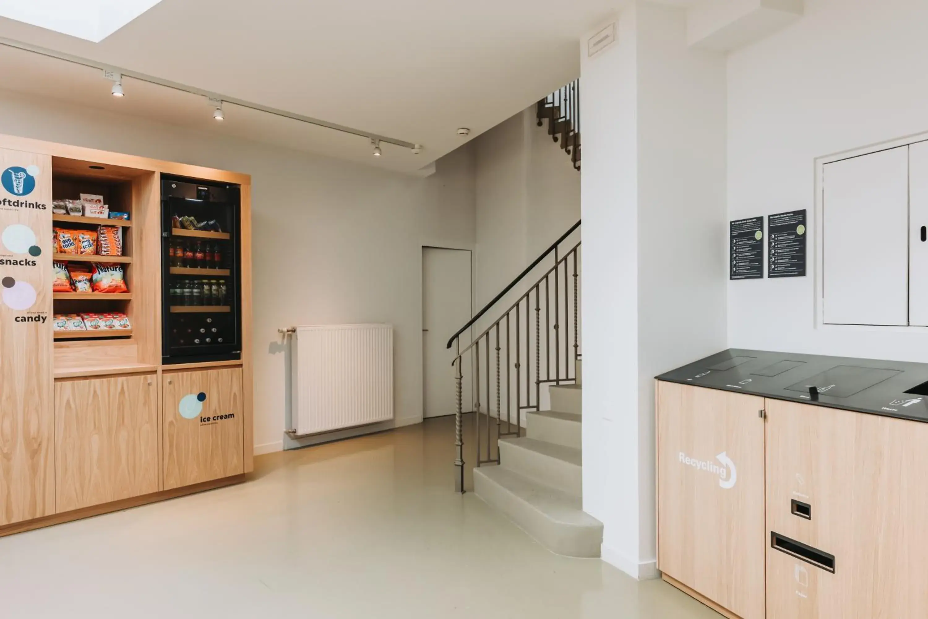 Restaurant/places to eat in Montreux Youth Hostel Restaurant/places to eat in Montreux Youth Hostel