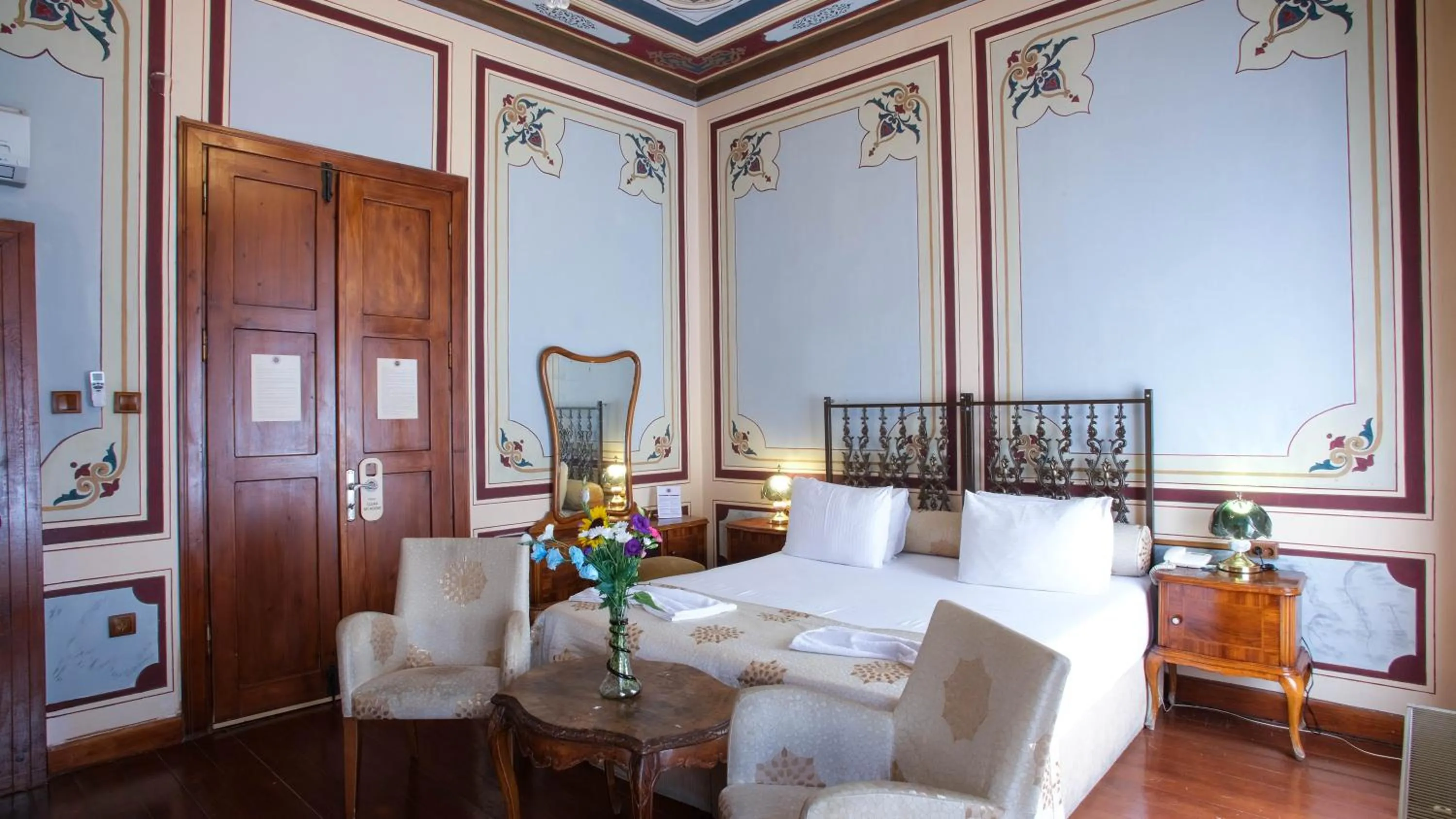 Photo of the whole room, Bed in Sarnıç Butik Otel