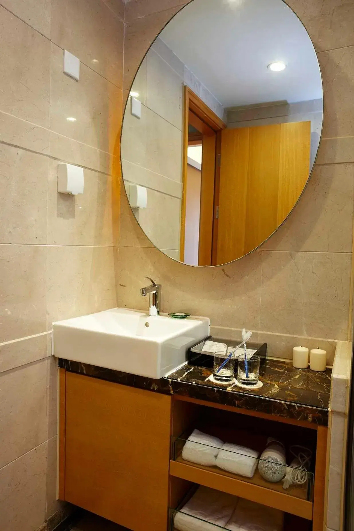 Bathroom in Dan Executive Hotel Apartment Zhujiang New Town