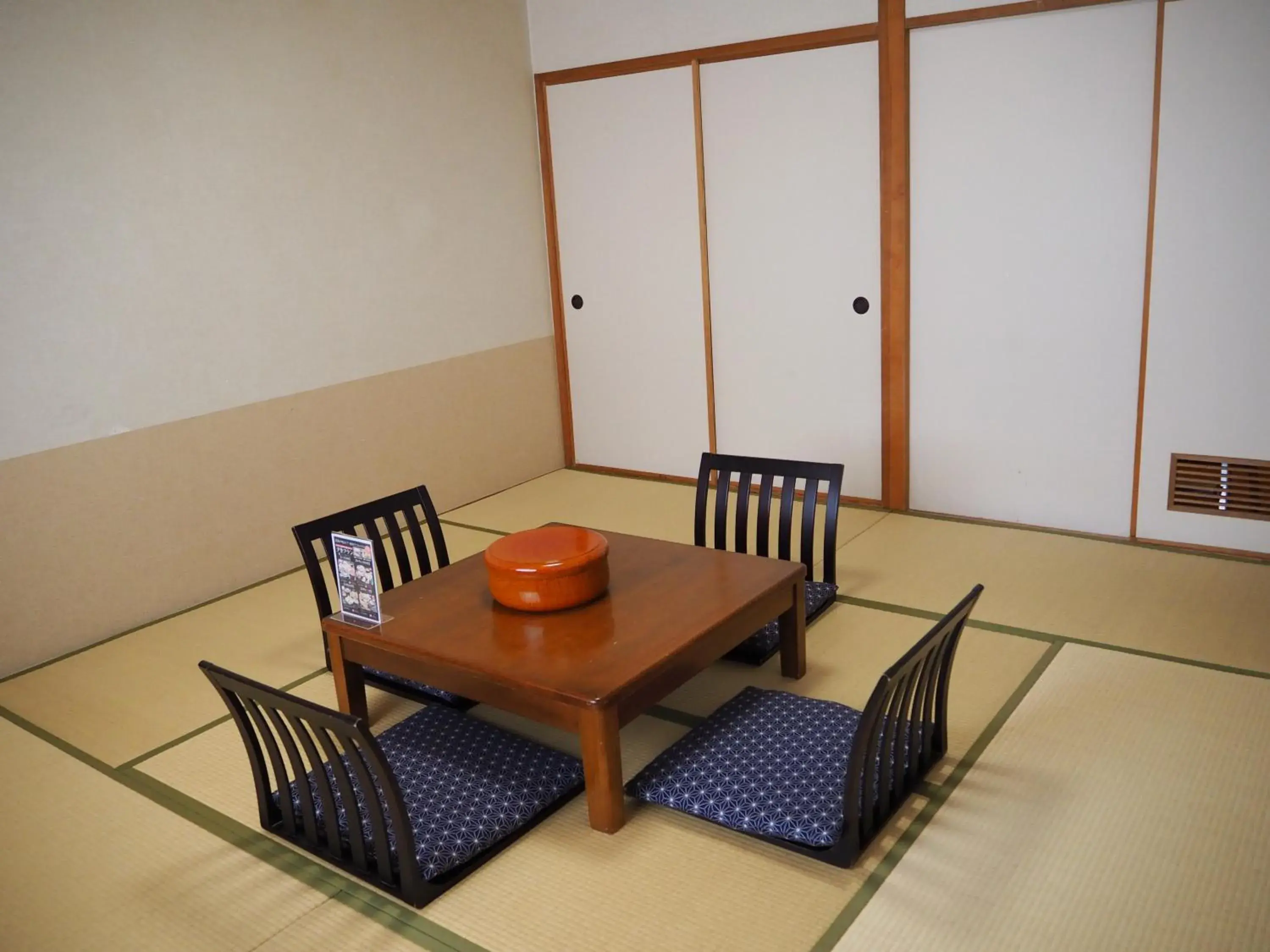 Photo of the whole room in Miyajima Coral Hotel