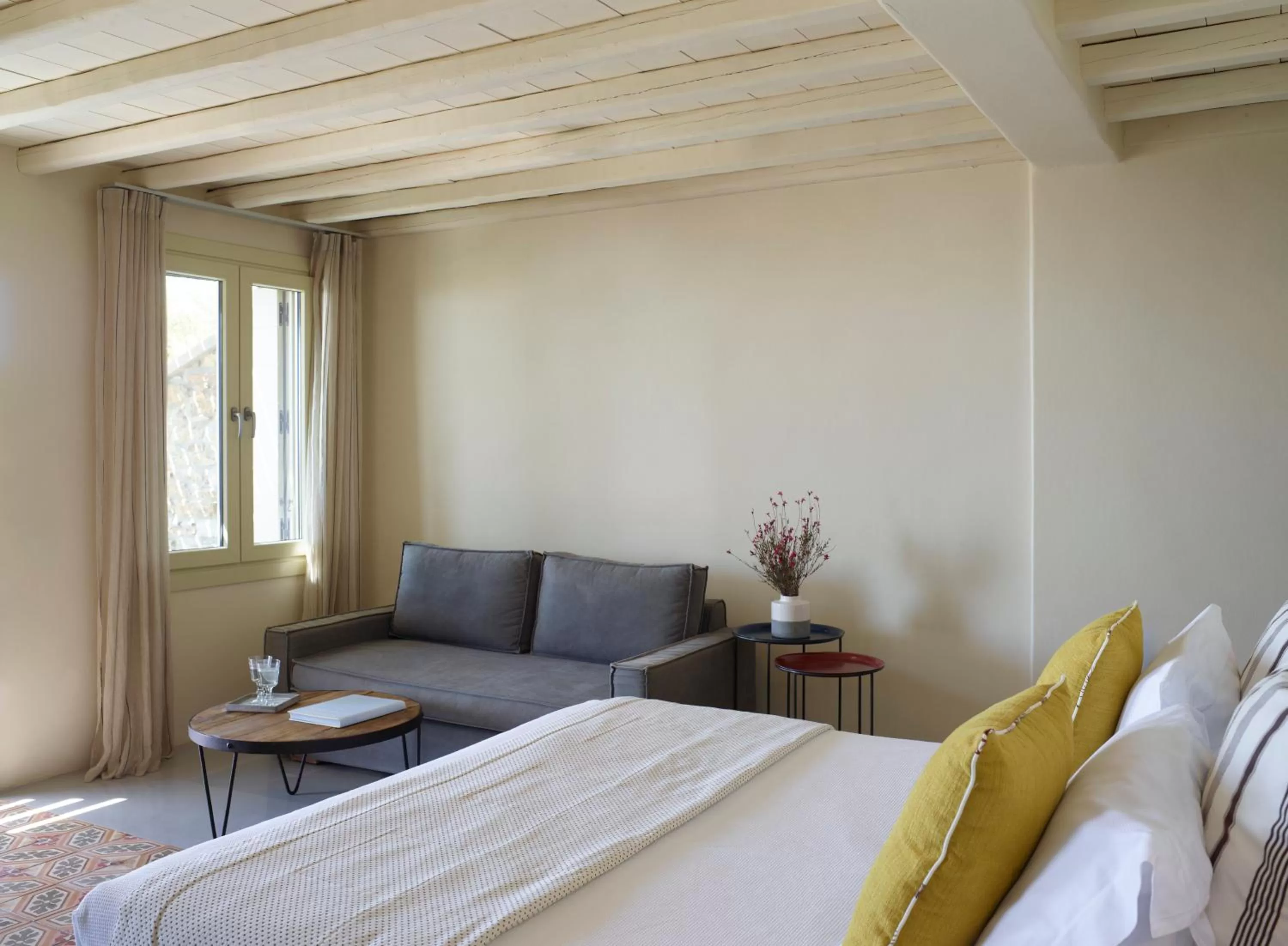 Balcony/Terrace, Bed in Aeolis Tinos Suites