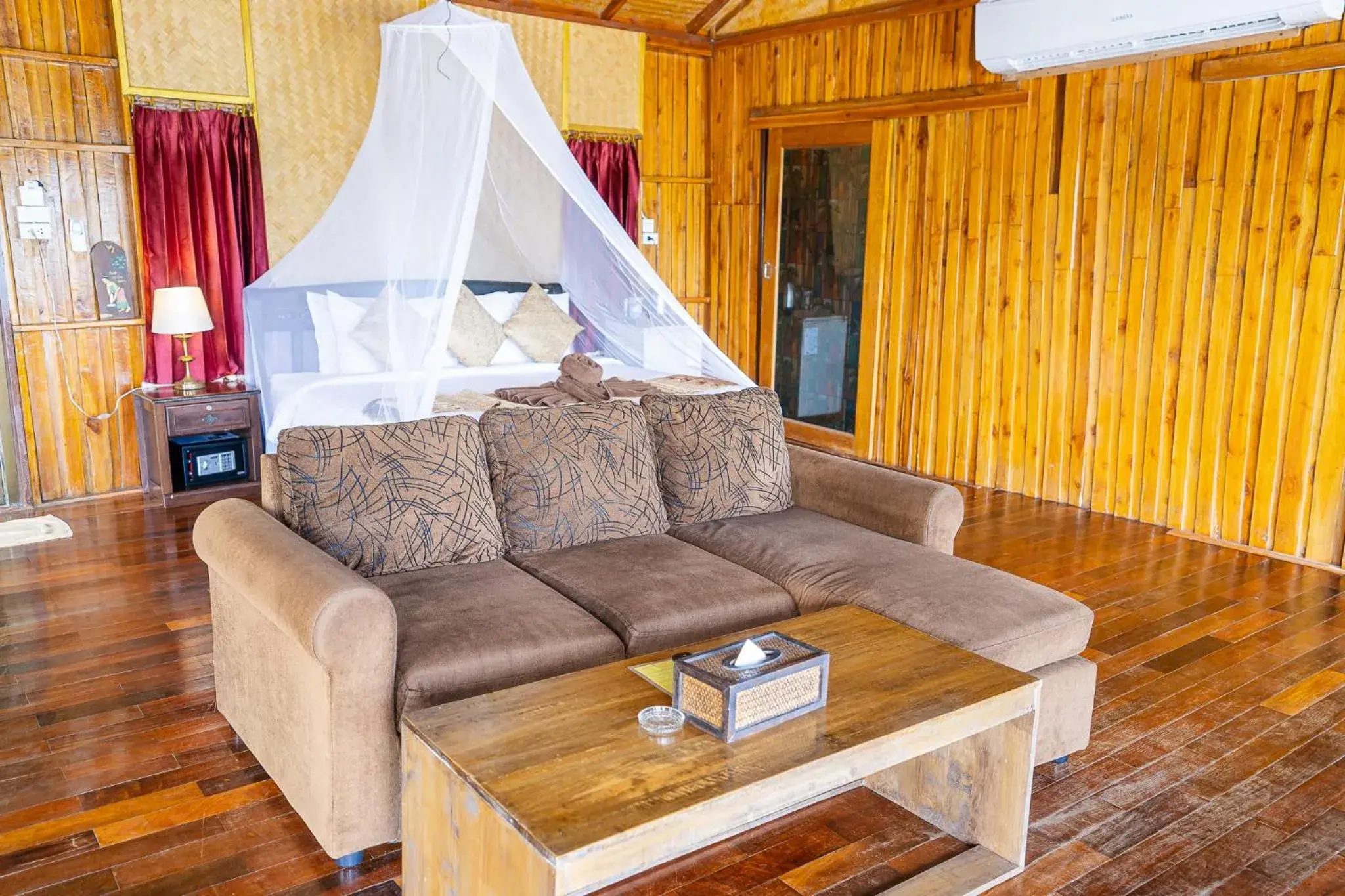 Bedroom, Seating Area in Koh Jum Resort