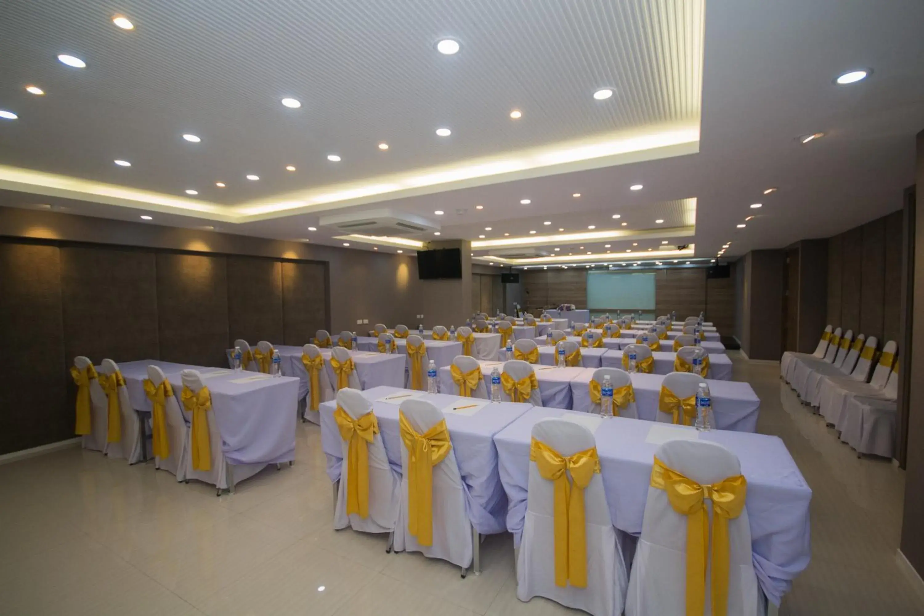 Banquet Facilities in Villa Baron SHA PLUS