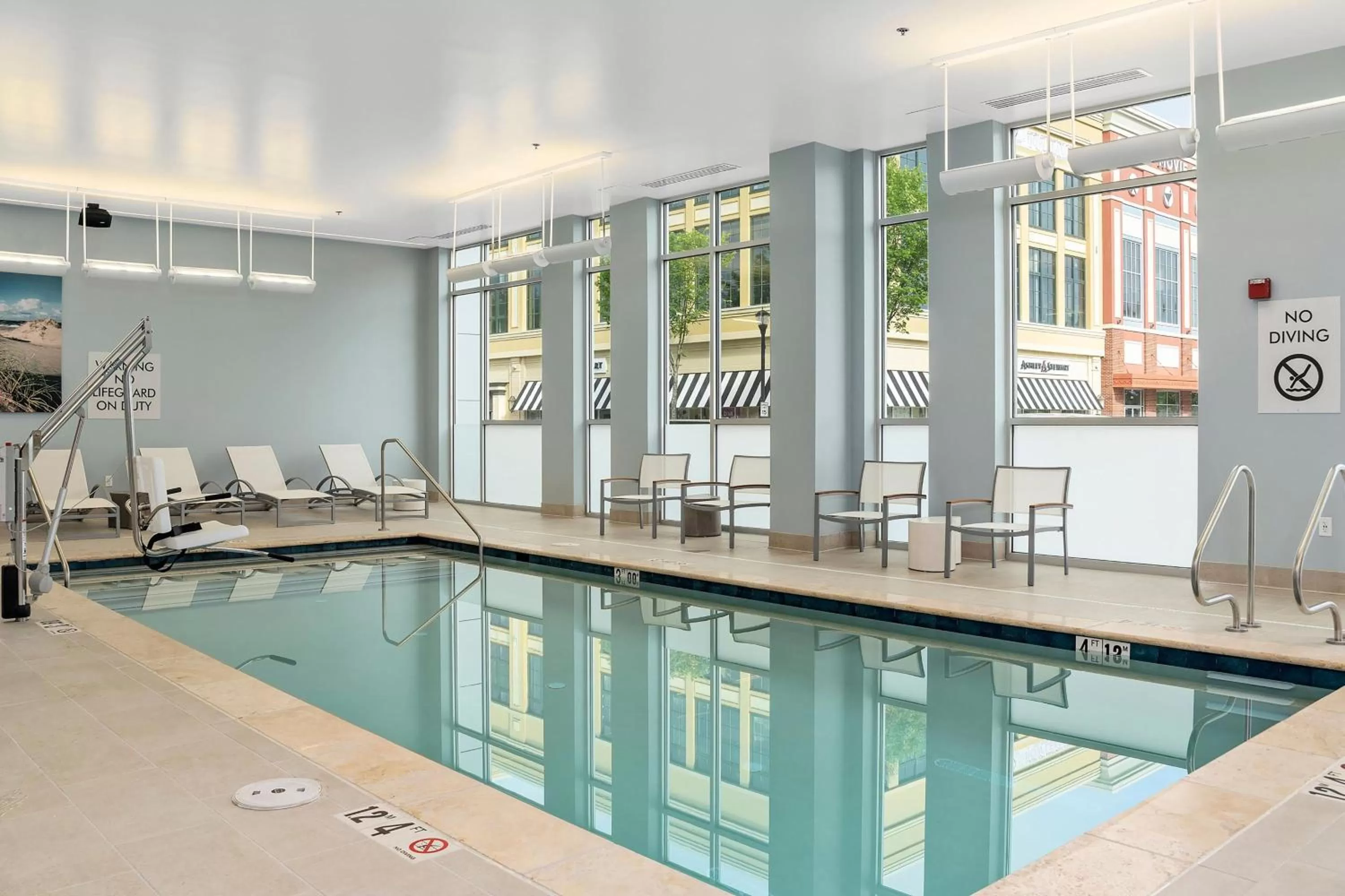 Swimming pool in Element Hampton Peninsula Town Center