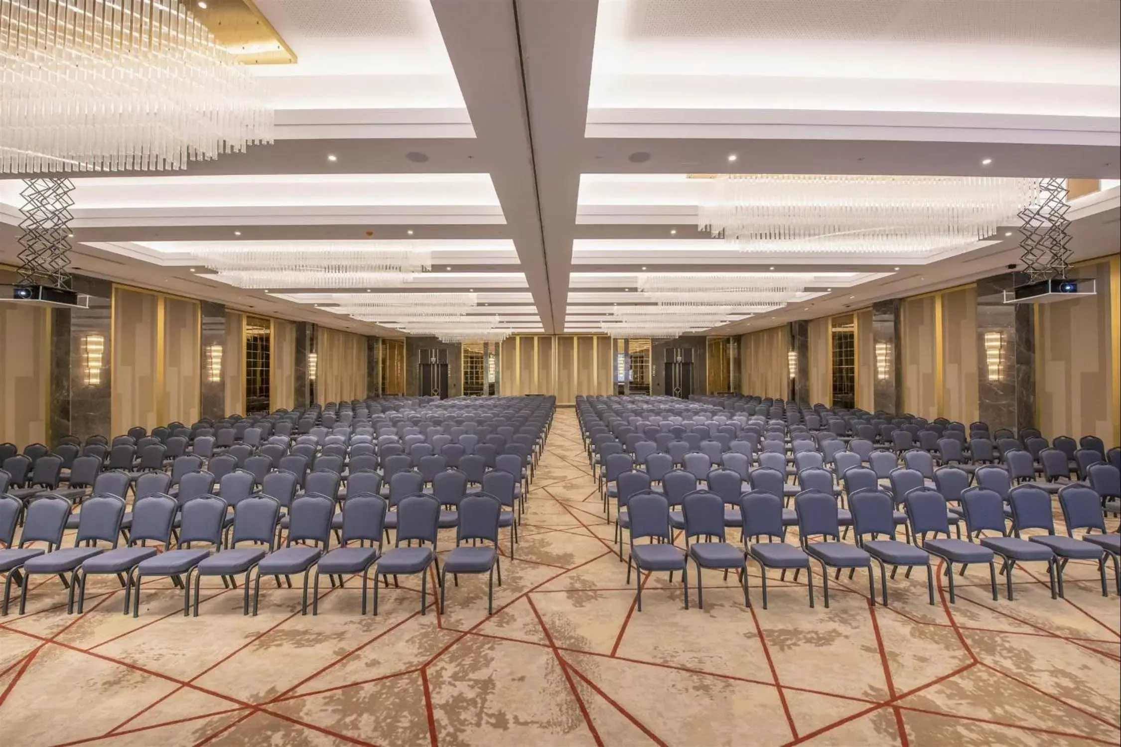 Meeting/conference room in Crowne Plaza Ankara, an IHG Hotel