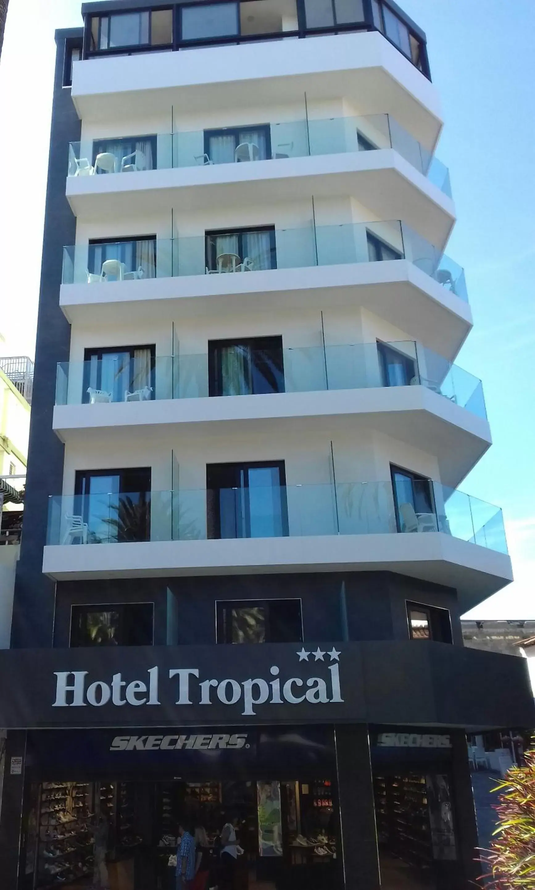 Property Building in Hotel Tropical
