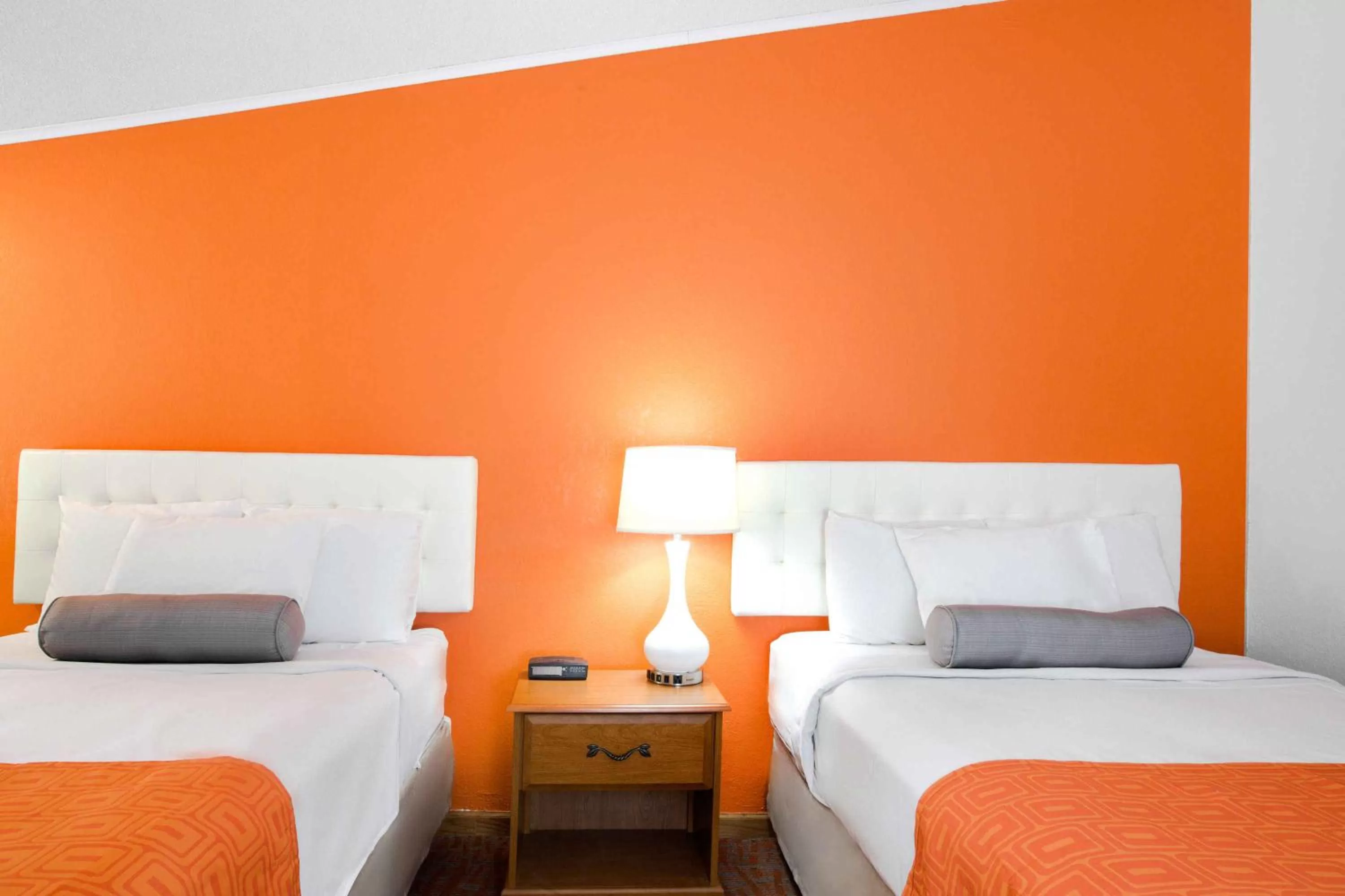 Bed in Howard Johnson by Wyndham Wilmington