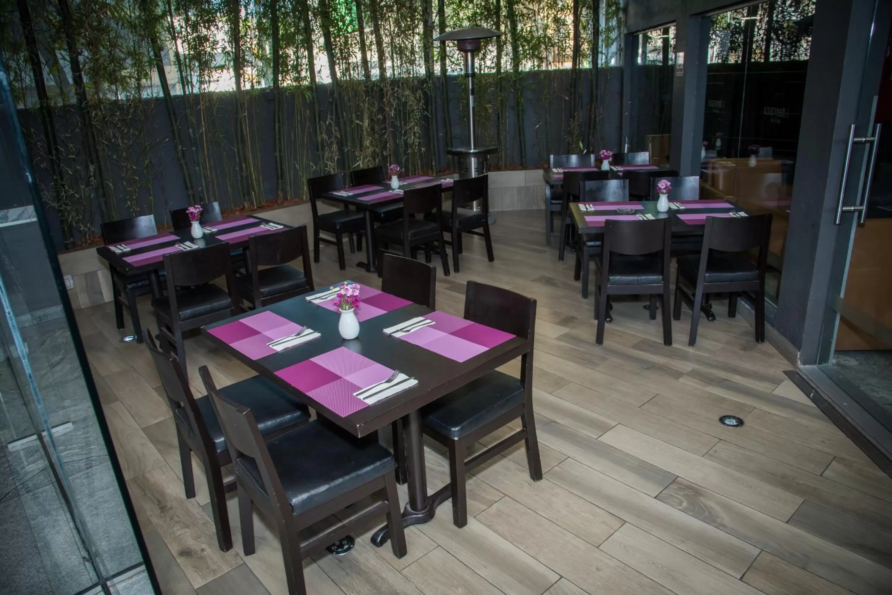 Restaurant/places to eat in LaiLa Hotel CDMX Reforma