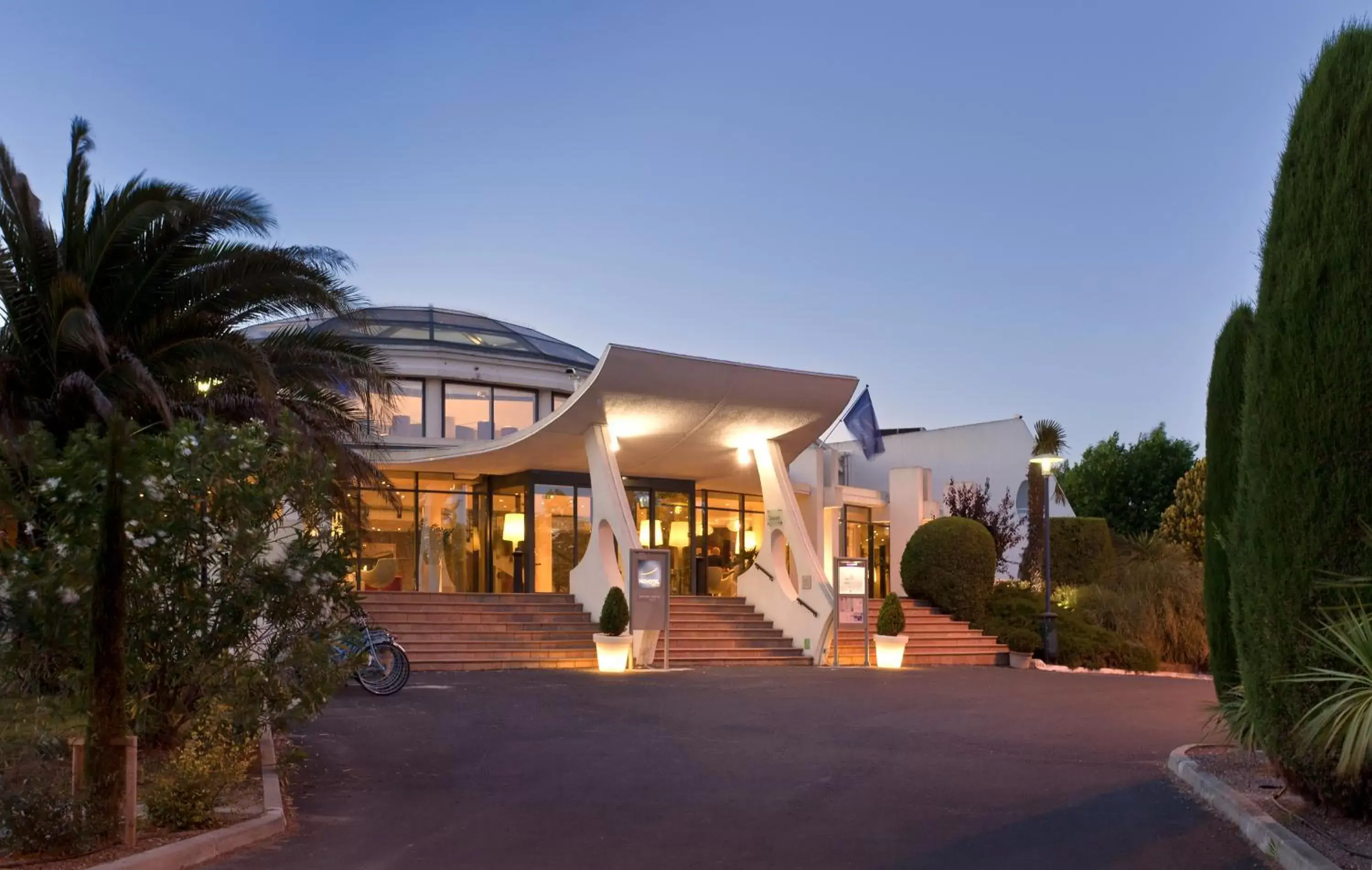 Facade/entrance, Property Building in Novotel La Grande Motte Golf