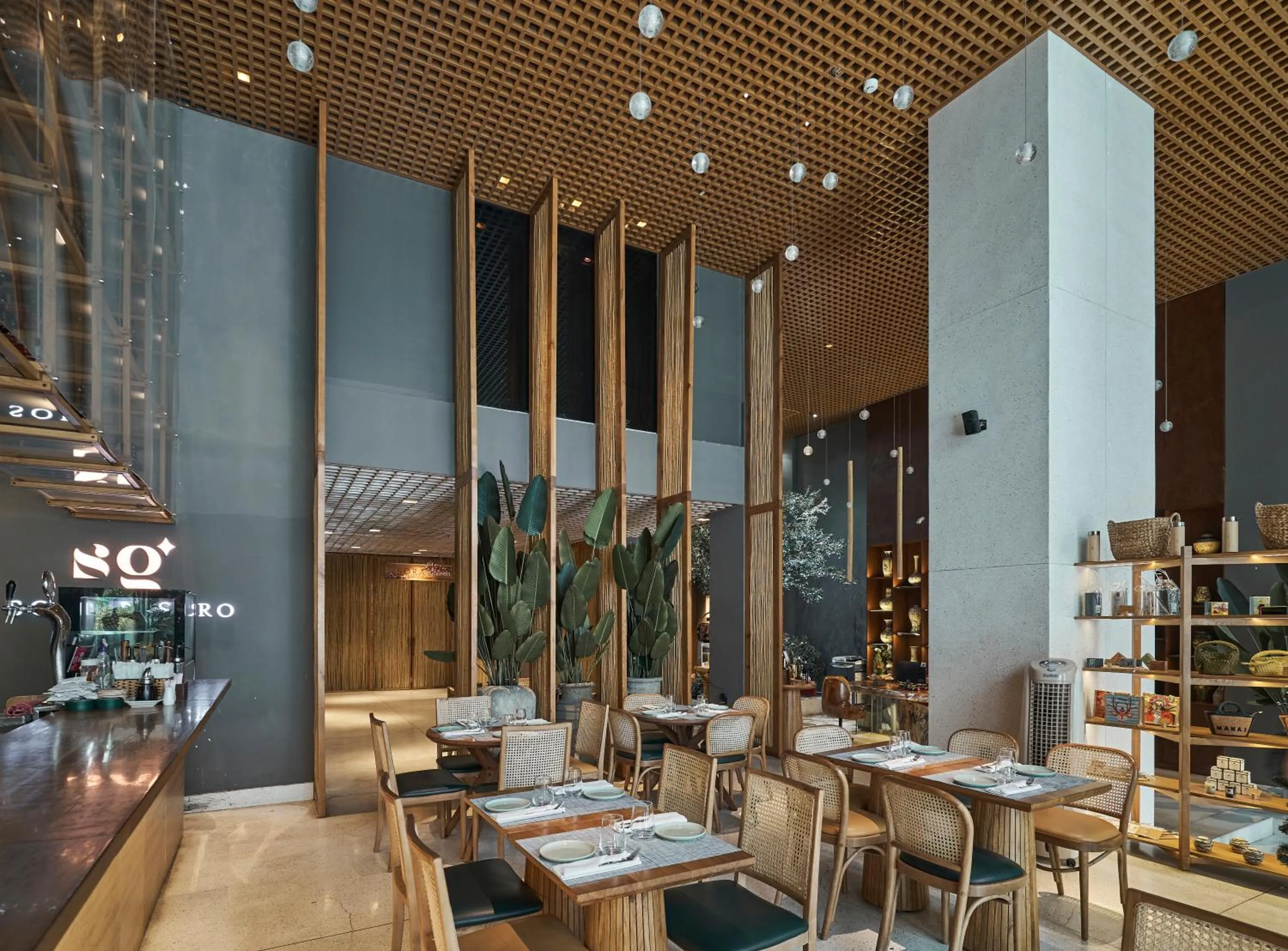 Restaurant/places to eat in Sky Gem Hotel Sora