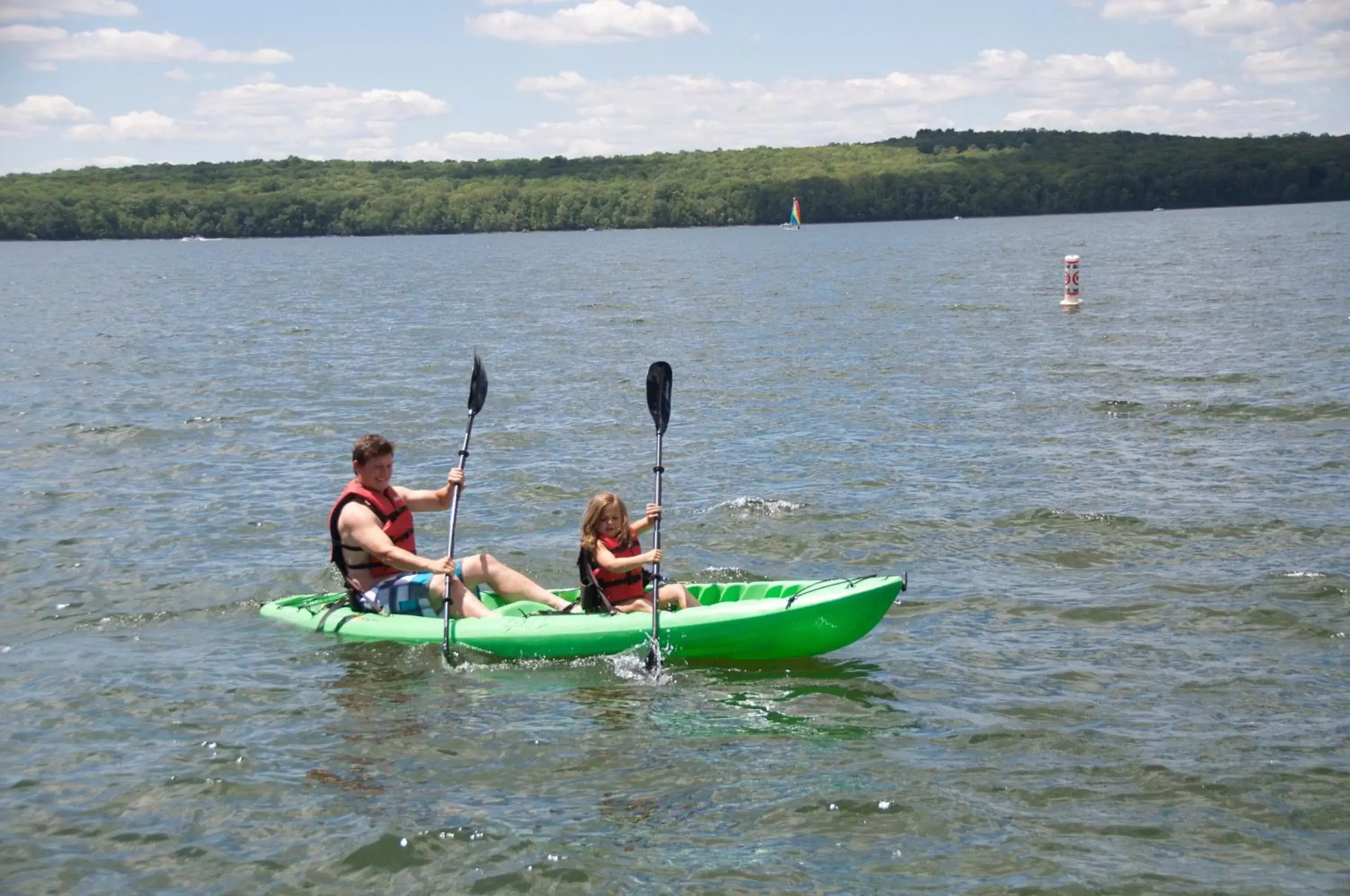 Activities, Canoeing in East Shore Lodging