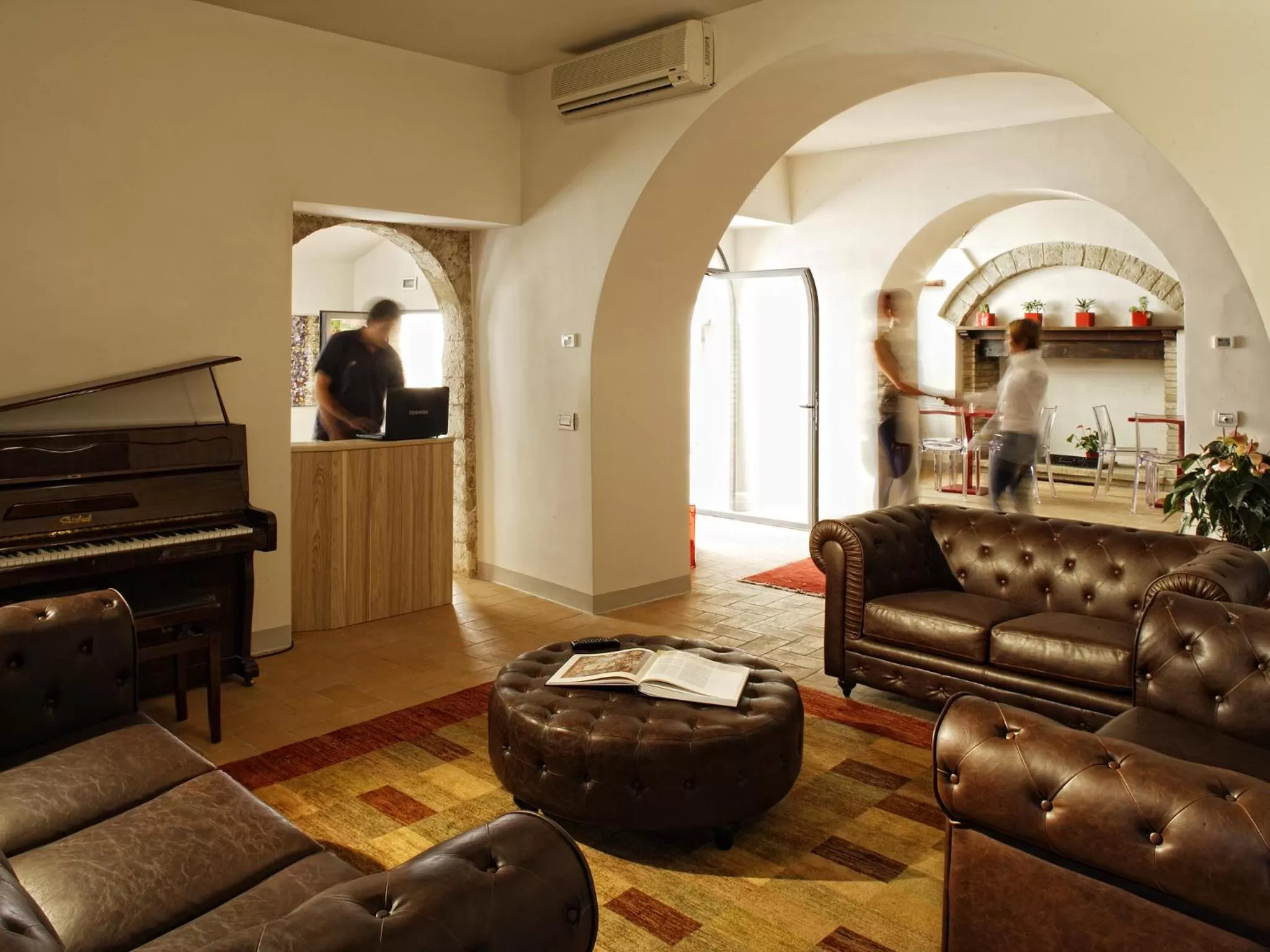 Communal lounge/ TV room in Hotel Sorella Luna