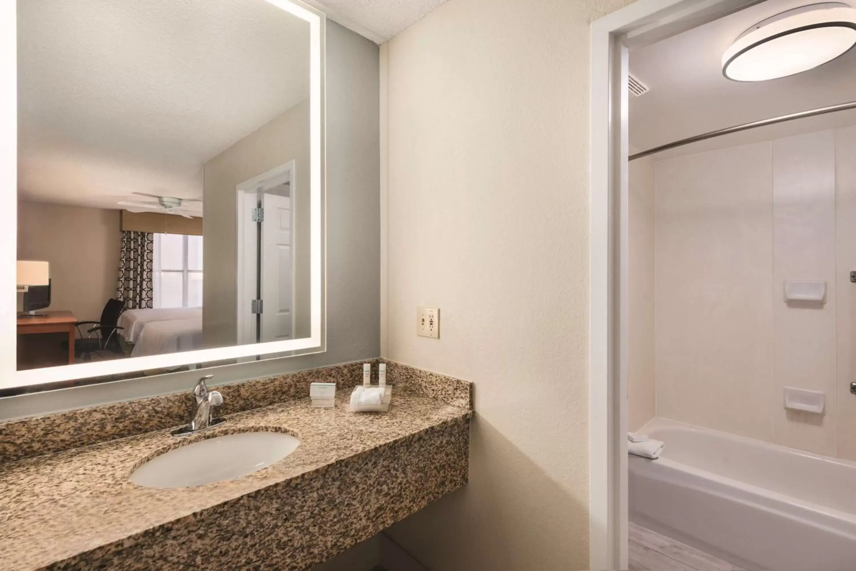 Bathroom in Homewood Suites by Hilton Orlando-Intl Drive/Convention Ctr