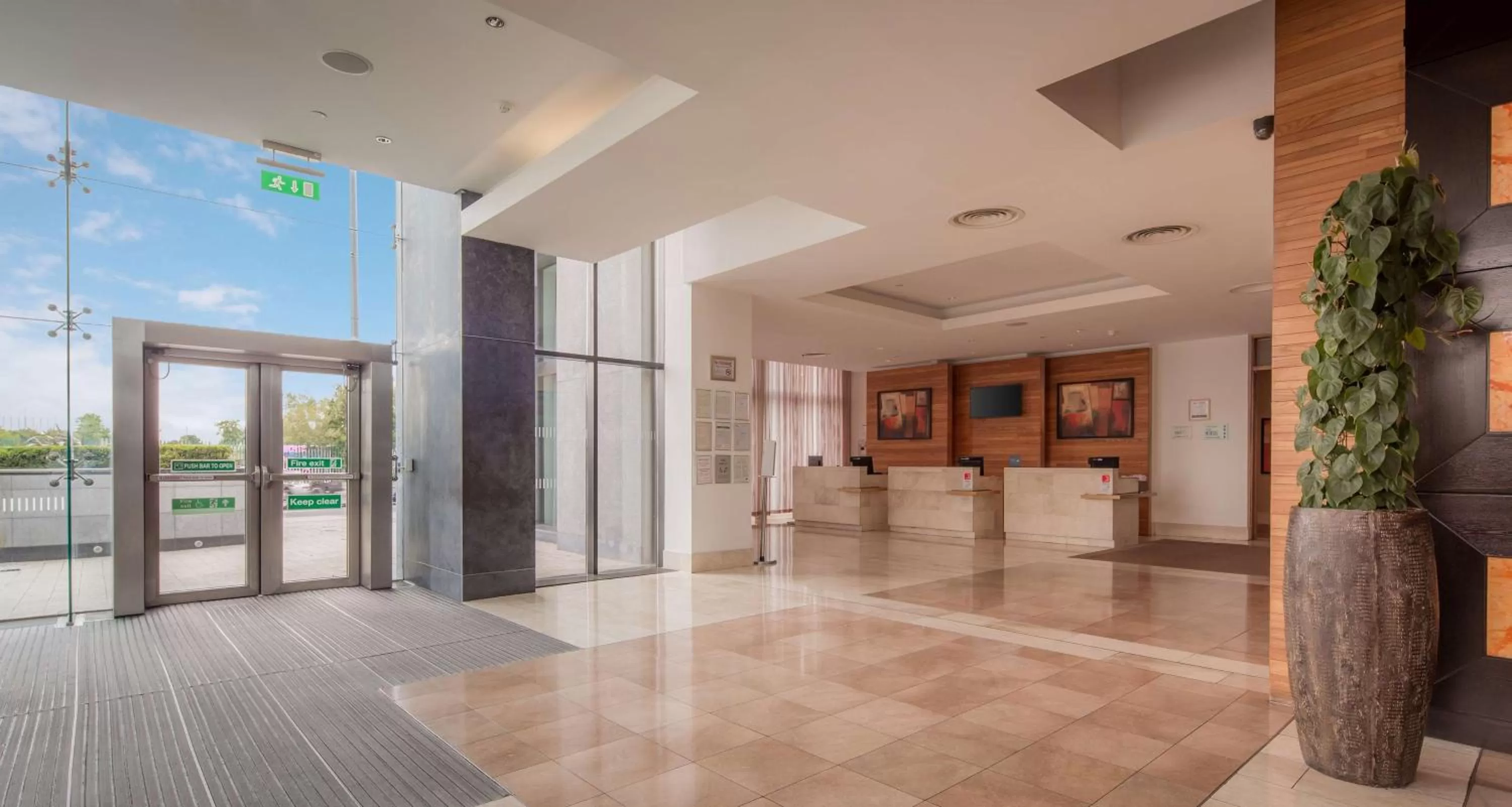 Lobby or reception in Hilton Dublin Airport