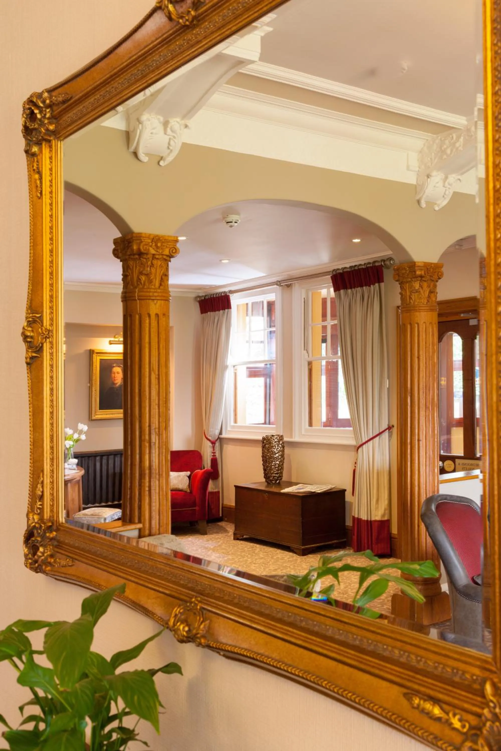 Decorative detail, Bed in Best Western Sysonby Knoll Hotel