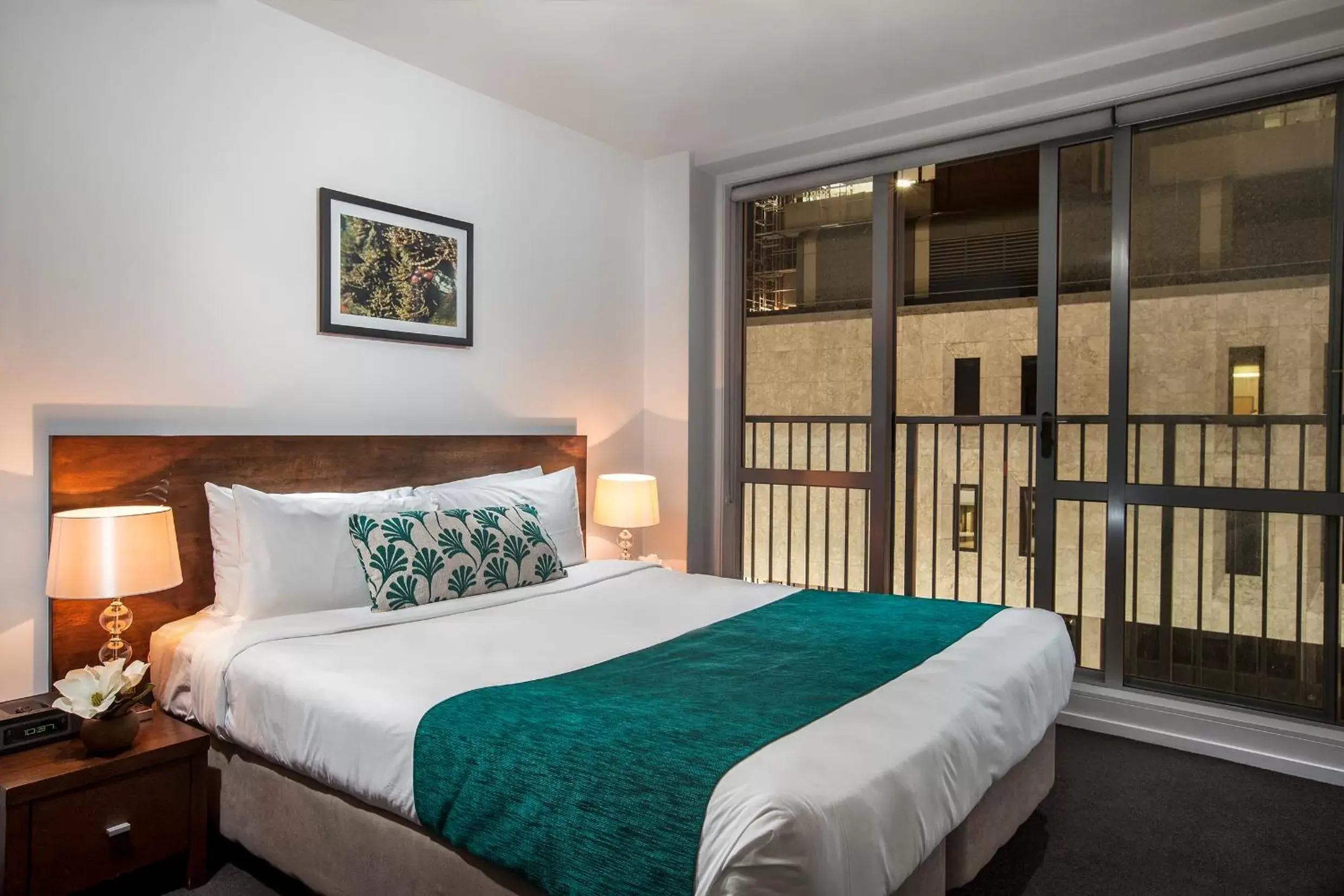 Bedroom, Bed in Barclay Suites Bedroom, Bed in Barclay Suites