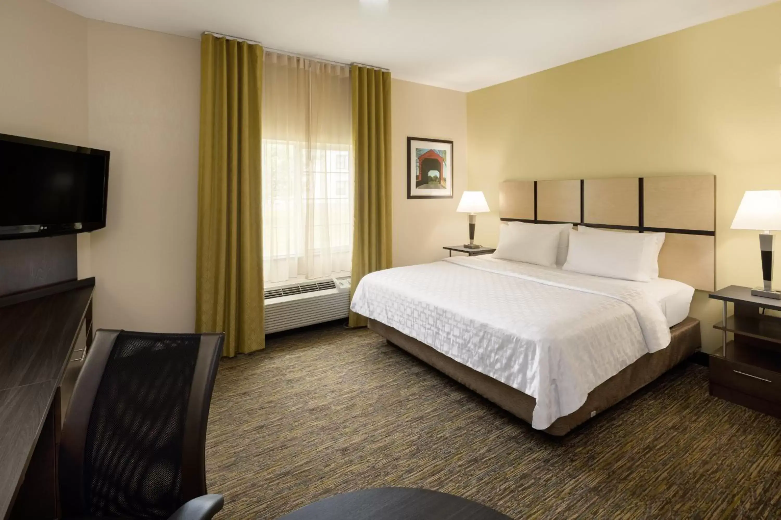 Studio Queen Suite in Candlewood Suites Windsor Locks by IHG Studio Queen Suite in Candlewood Suites Windsor Locks by IHG