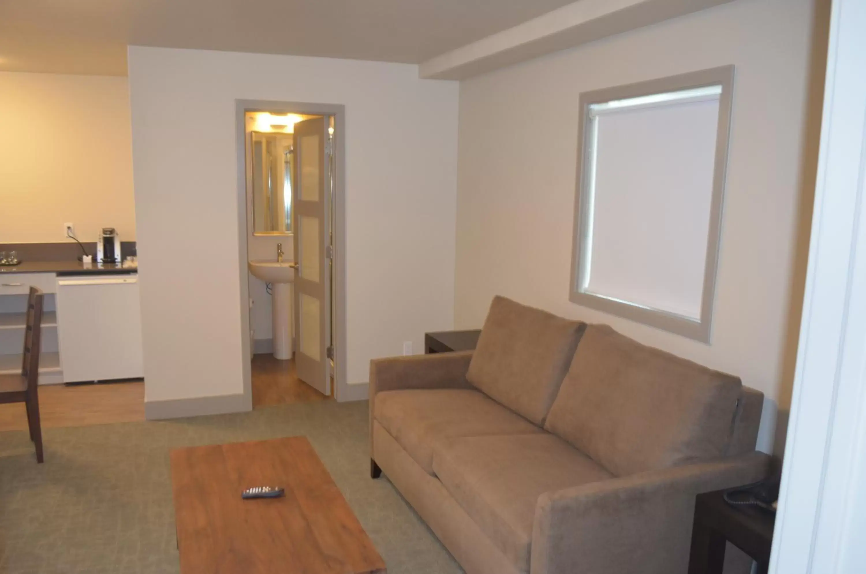 Living room, Seating Area in Basalt Mountain Inn