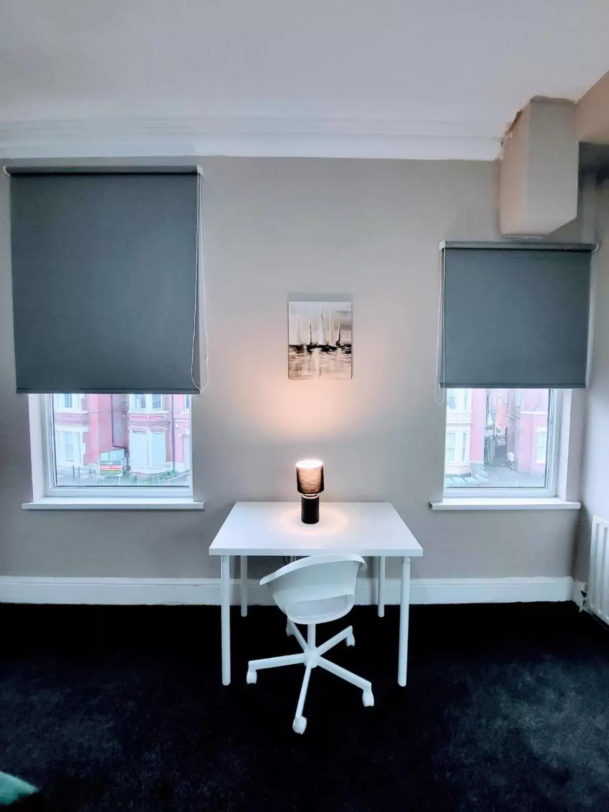 Dining area, TV/Entertainment Center in Easy Living Nottingham - Burns Street